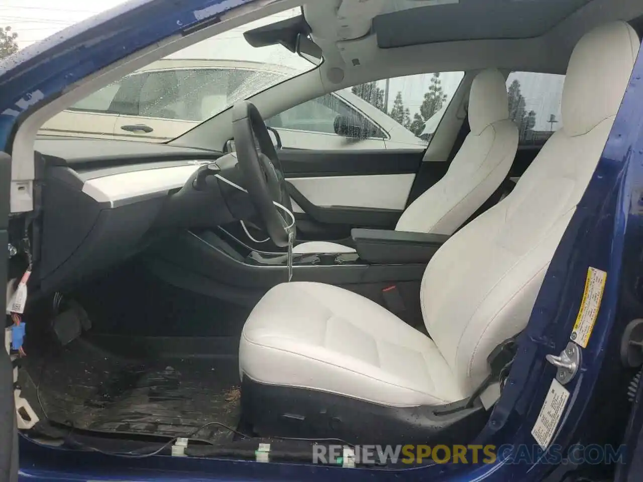 7 Photograph of a damaged car 5YJ3E1EA2LF710285 TESLA MODEL 3 2020