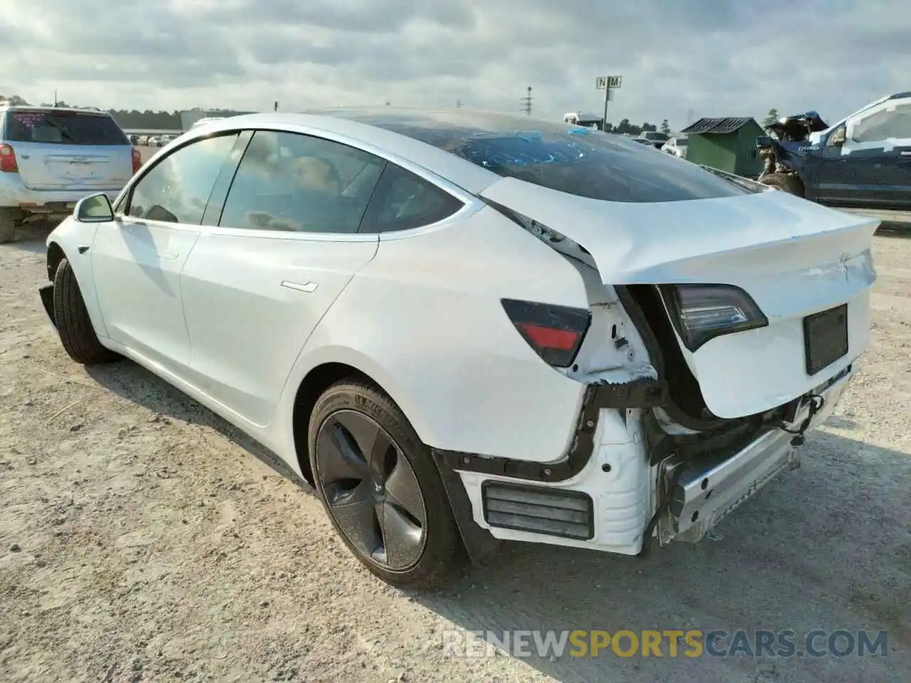 3 Photograph of a damaged car 5YJ3E1EA2LF718127 TESLA MODEL 3 2020