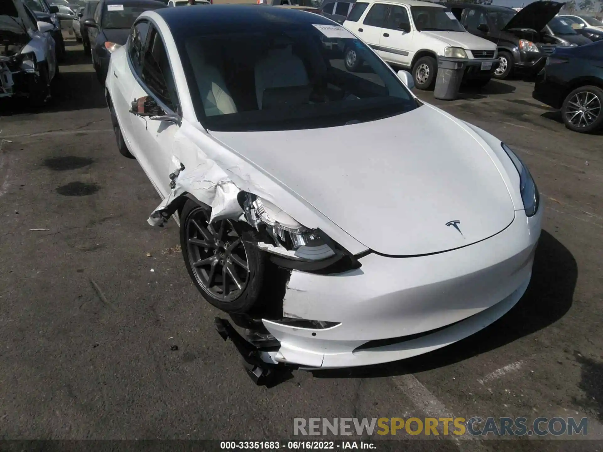 1 Photograph of a damaged car 5YJ3E1EA2LF718175 TESLA MODEL 3 2020