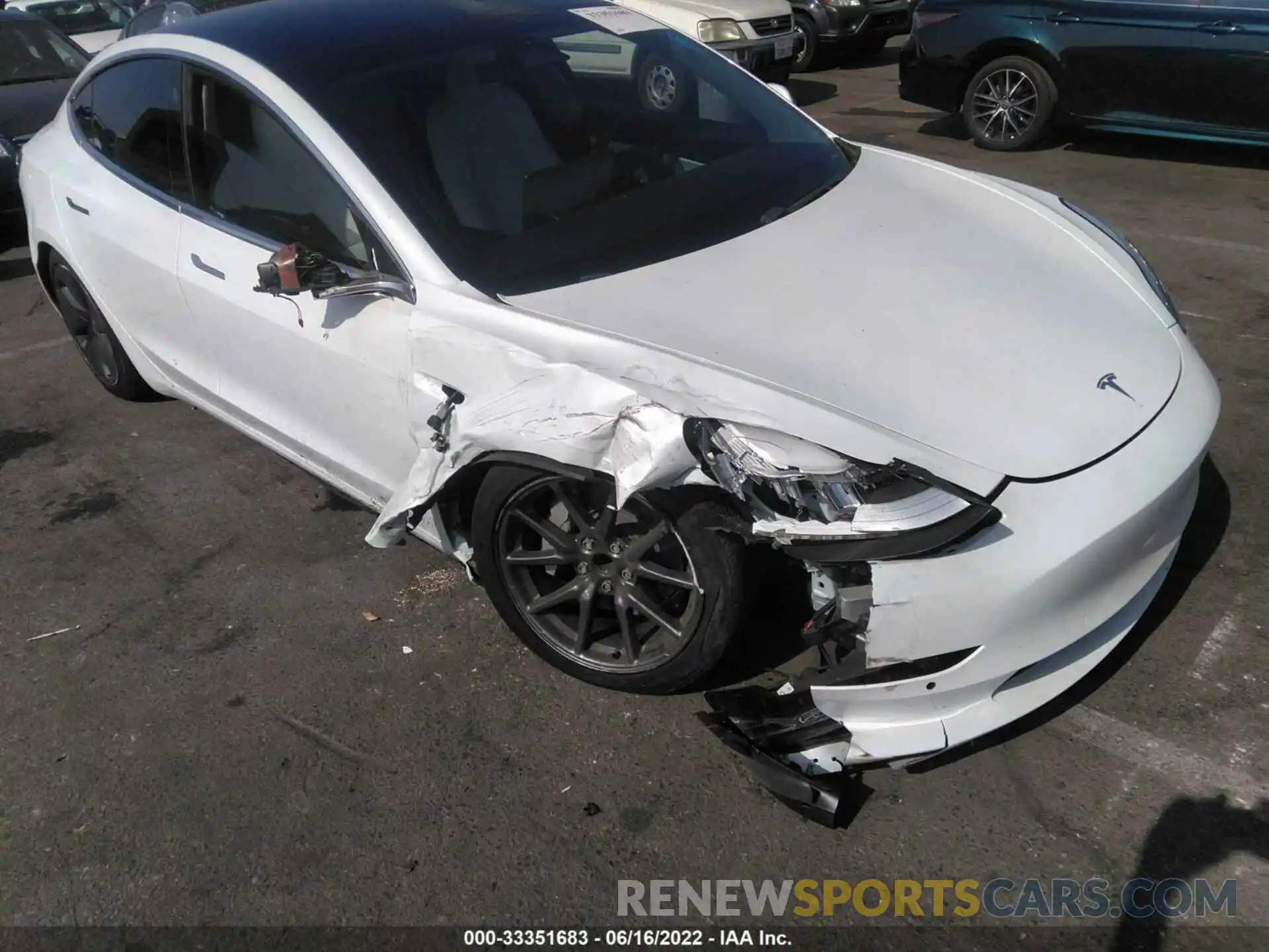 6 Photograph of a damaged car 5YJ3E1EA2LF718175 TESLA MODEL 3 2020