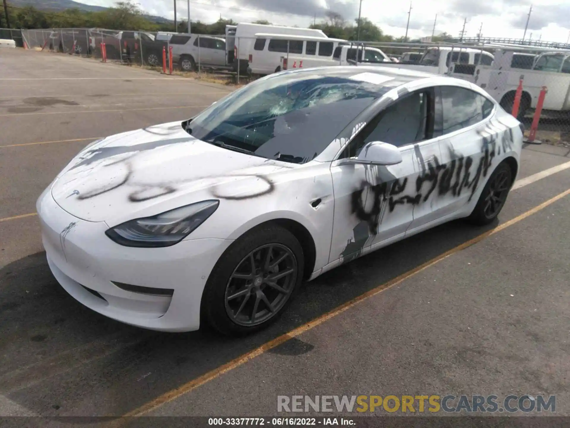 2 Photograph of a damaged car 5YJ3E1EA2LF720864 TESLA MODEL 3 2020