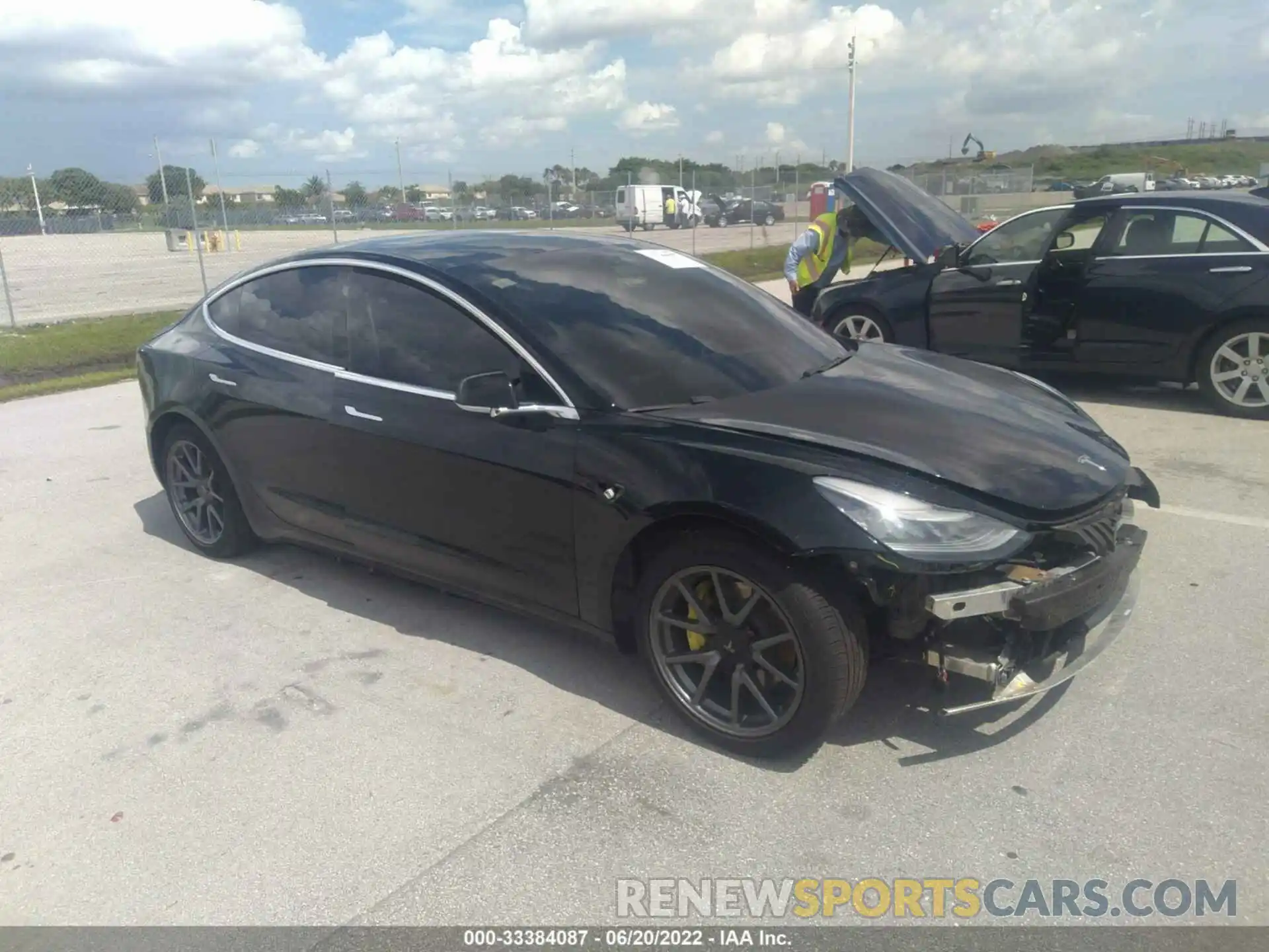 1 Photograph of a damaged car 5YJ3E1EA2LF736451 TESLA MODEL 3 2020