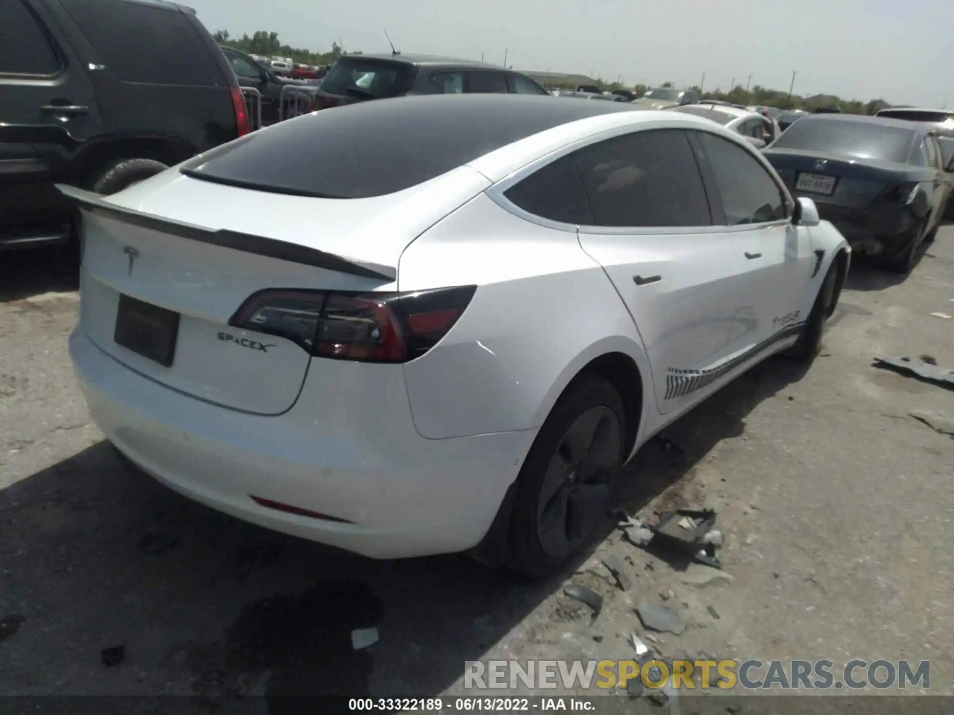 4 Photograph of a damaged car 5YJ3E1EA2LF737793 TESLA MODEL 3 2020