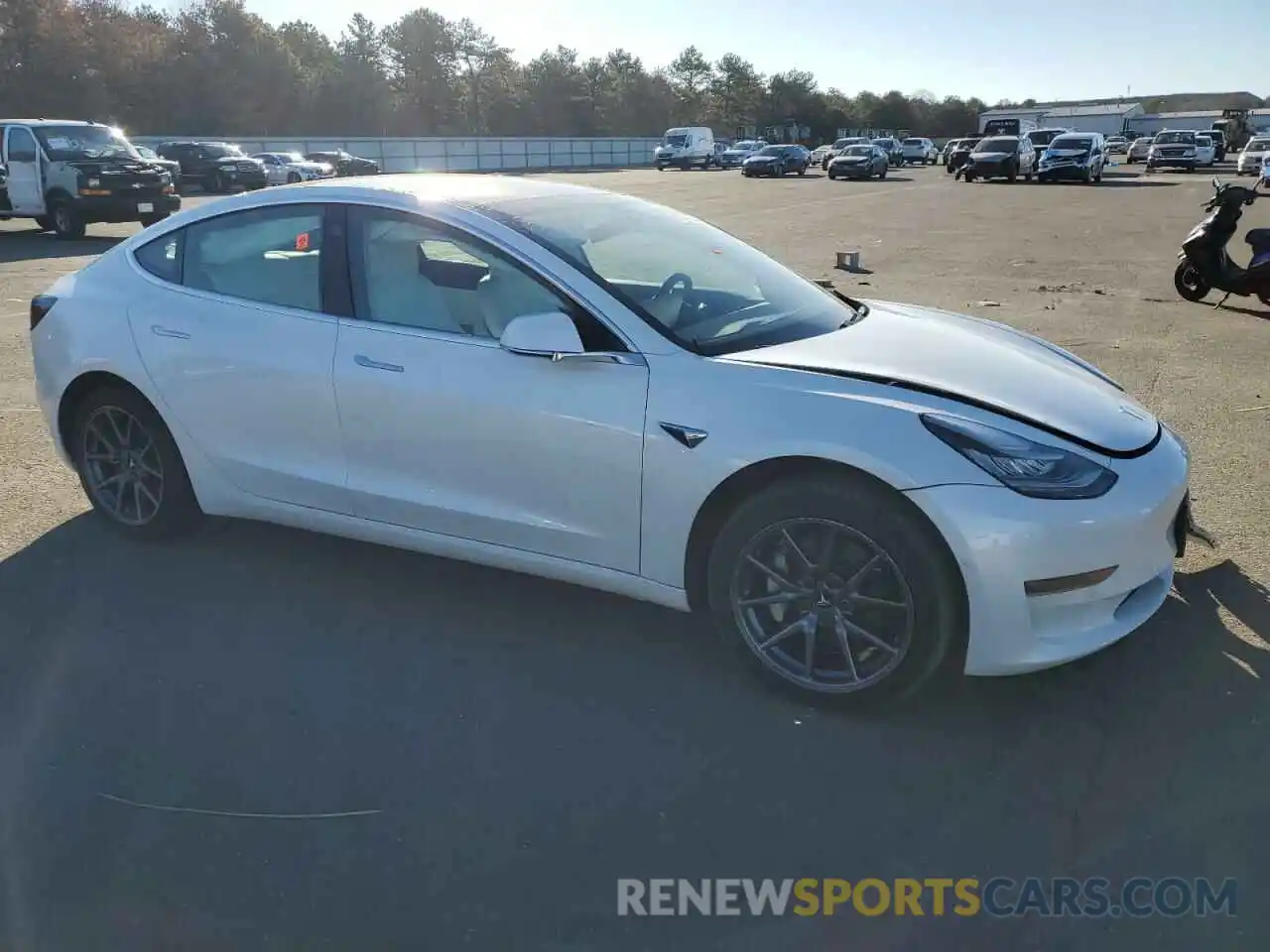 4 Photograph of a damaged car 5YJ3E1EA2LF793314 TESLA MODEL 3 2020