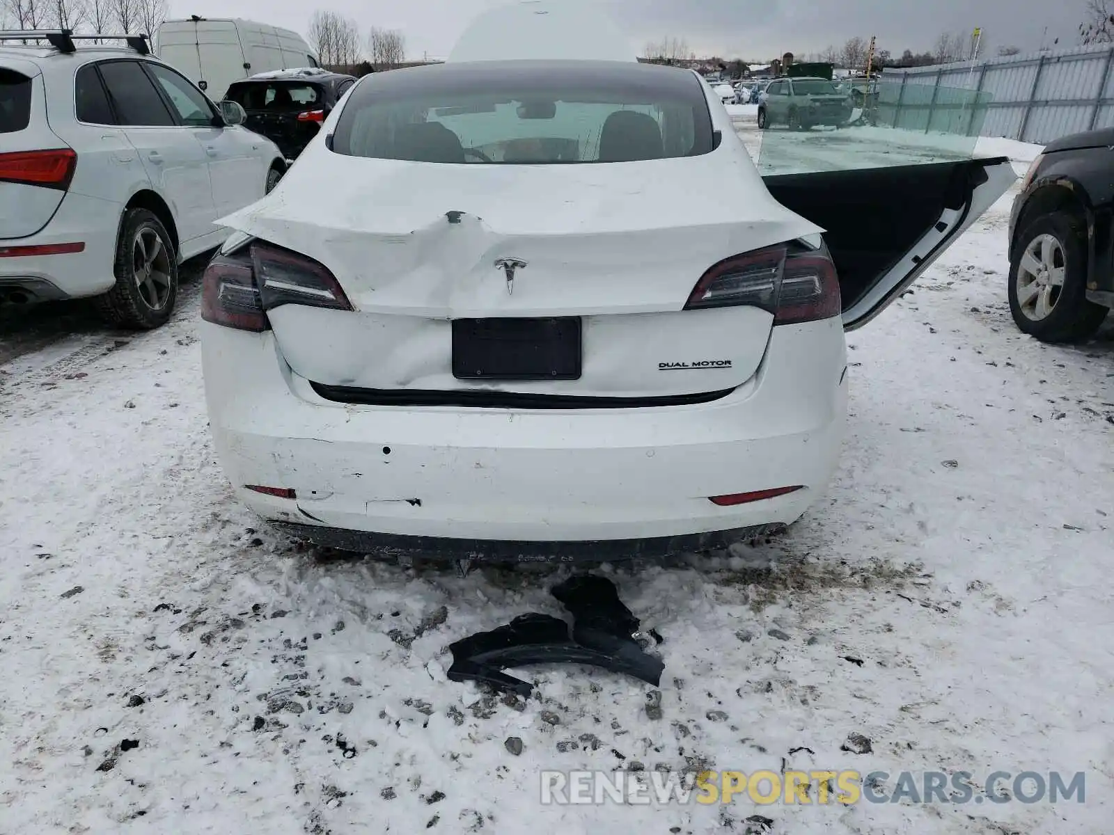 9 Photograph of a damaged car 5YJ3E1EA2LF794303 TESLA MODEL 3 2020