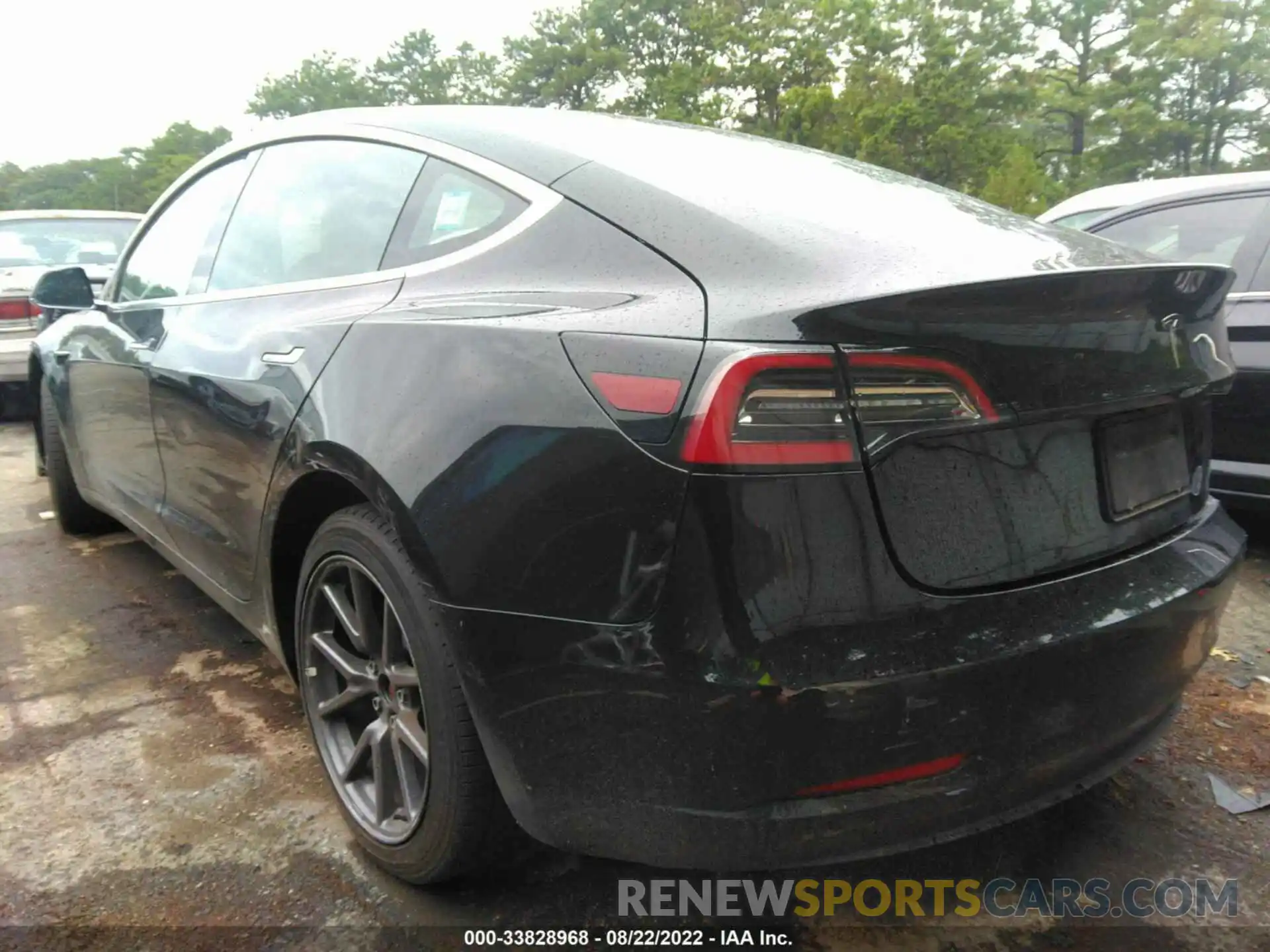 3 Photograph of a damaged car 5YJ3E1EA2LF796651 TESLA MODEL 3 2020