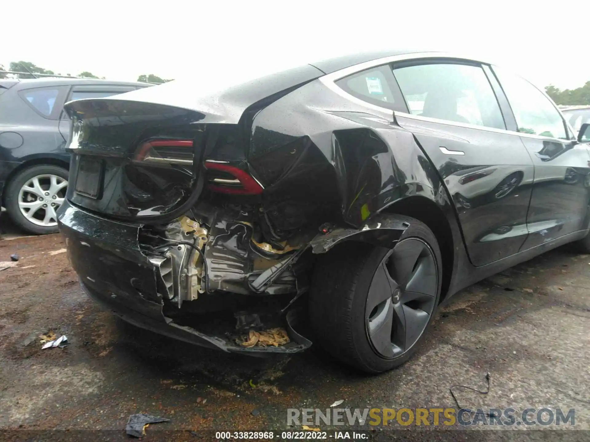 6 Photograph of a damaged car 5YJ3E1EA2LF796651 TESLA MODEL 3 2020