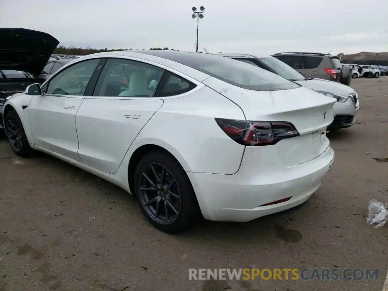 3 Photograph of a damaged car 5YJ3E1EA2LF797833 TESLA MODEL 3 2020