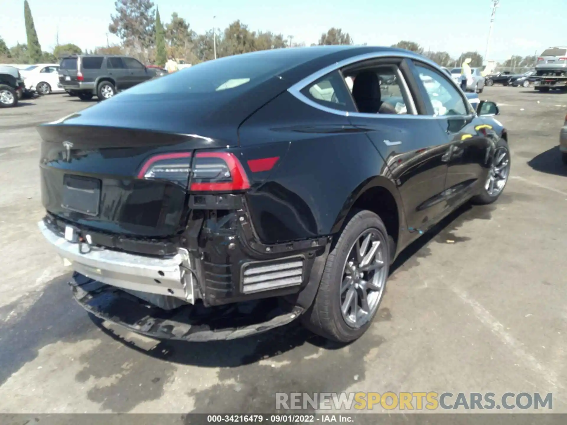 4 Photograph of a damaged car 5YJ3E1EA2LF803310 TESLA MODEL 3 2020