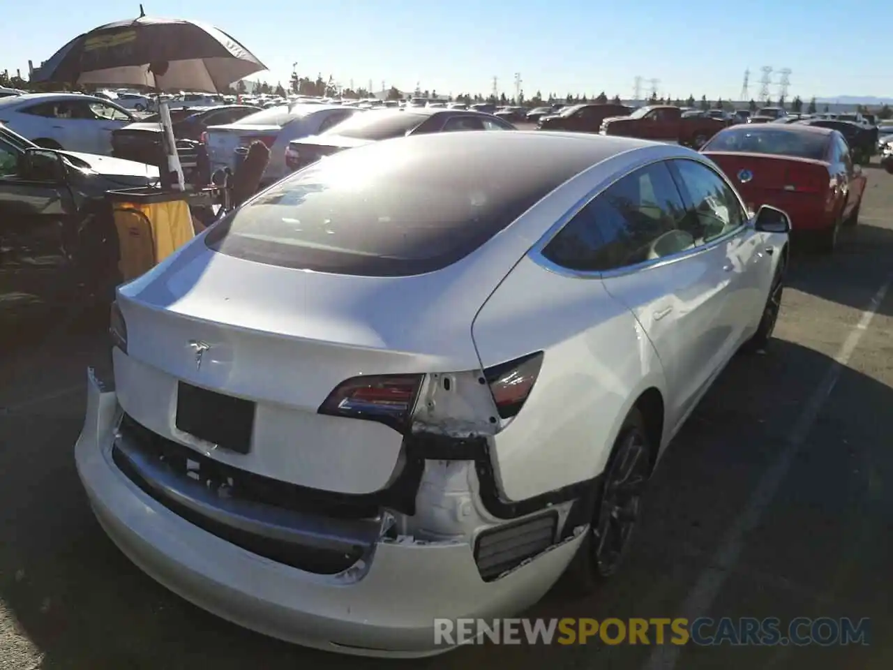 4 Photograph of a damaged car 5YJ3E1EA2LF804313 TESLA MODEL 3 2020