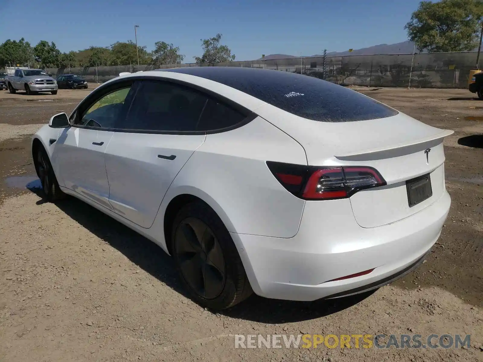 3 Photograph of a damaged car 5YJ3E1EA2LF805123 TESLA MODEL 3 2020