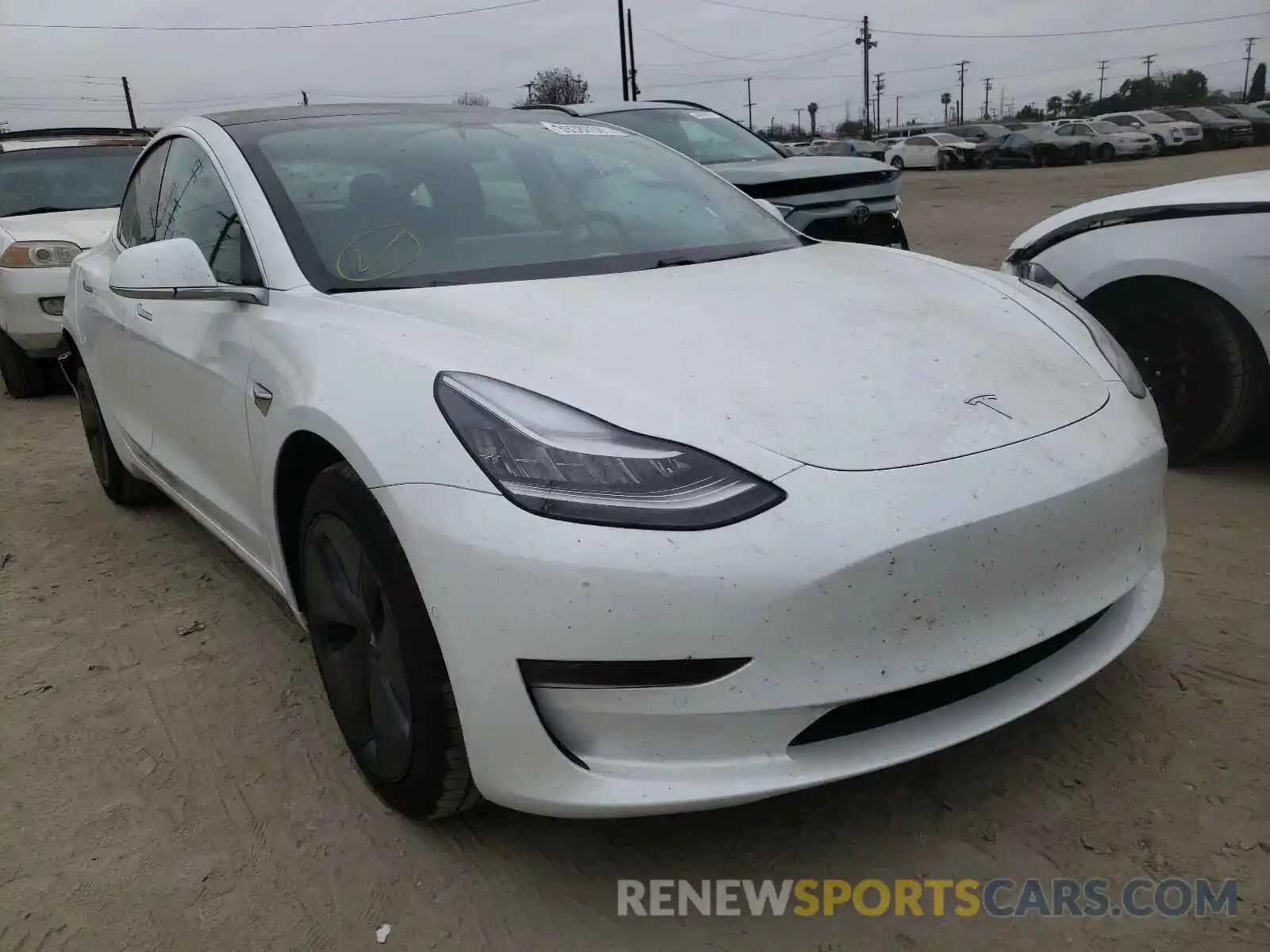 1 Photograph of a damaged car 5YJ3E1EA2LF805817 TESLA MODEL 3 2020