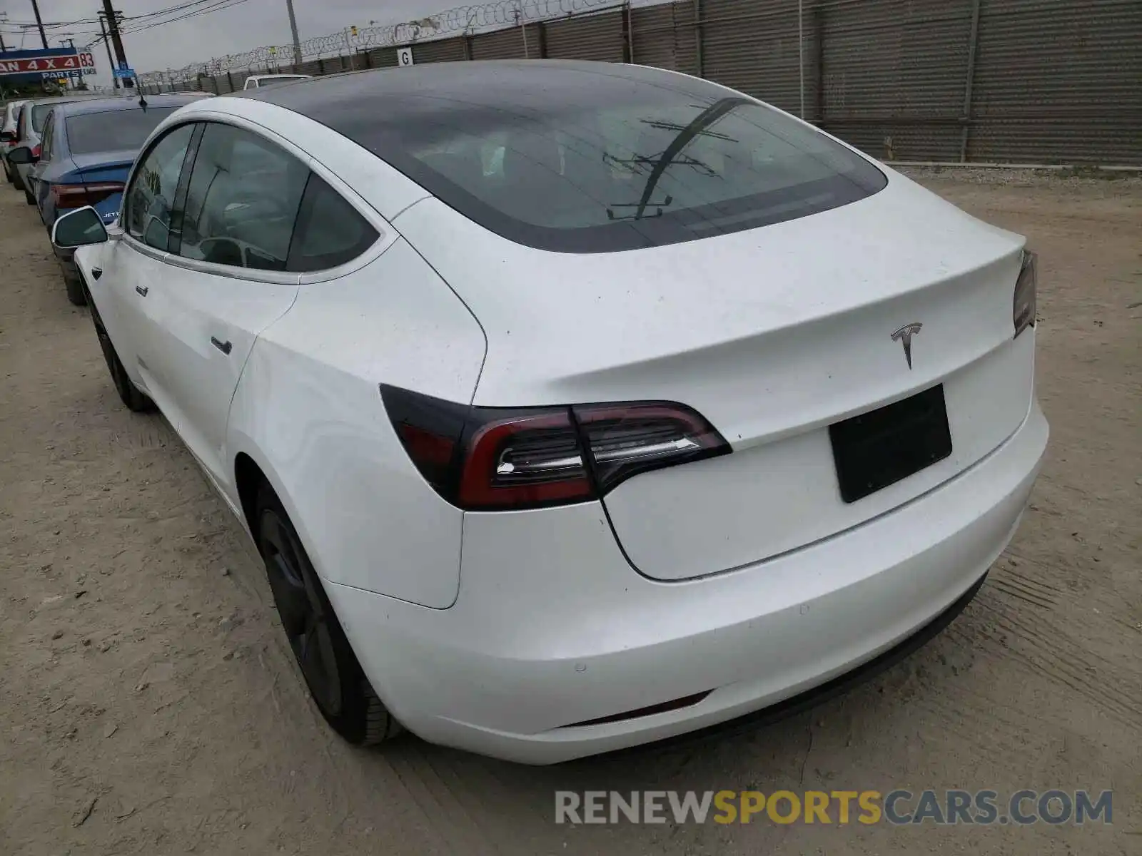 3 Photograph of a damaged car 5YJ3E1EA2LF805817 TESLA MODEL 3 2020