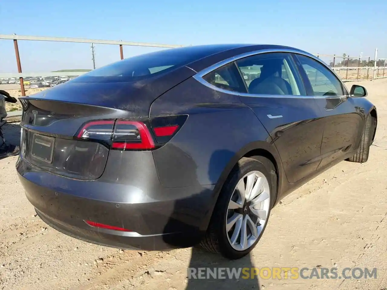 4 Photograph of a damaged car 5YJ3E1EA2LF806191 TESLA MODEL 3 2020