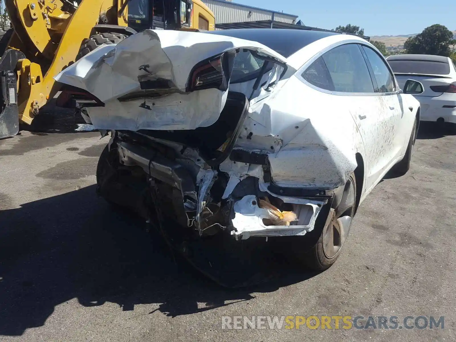 4 Photograph of a damaged car 5YJ3E1EA3LF504750 TESLA MODEL 3 2020