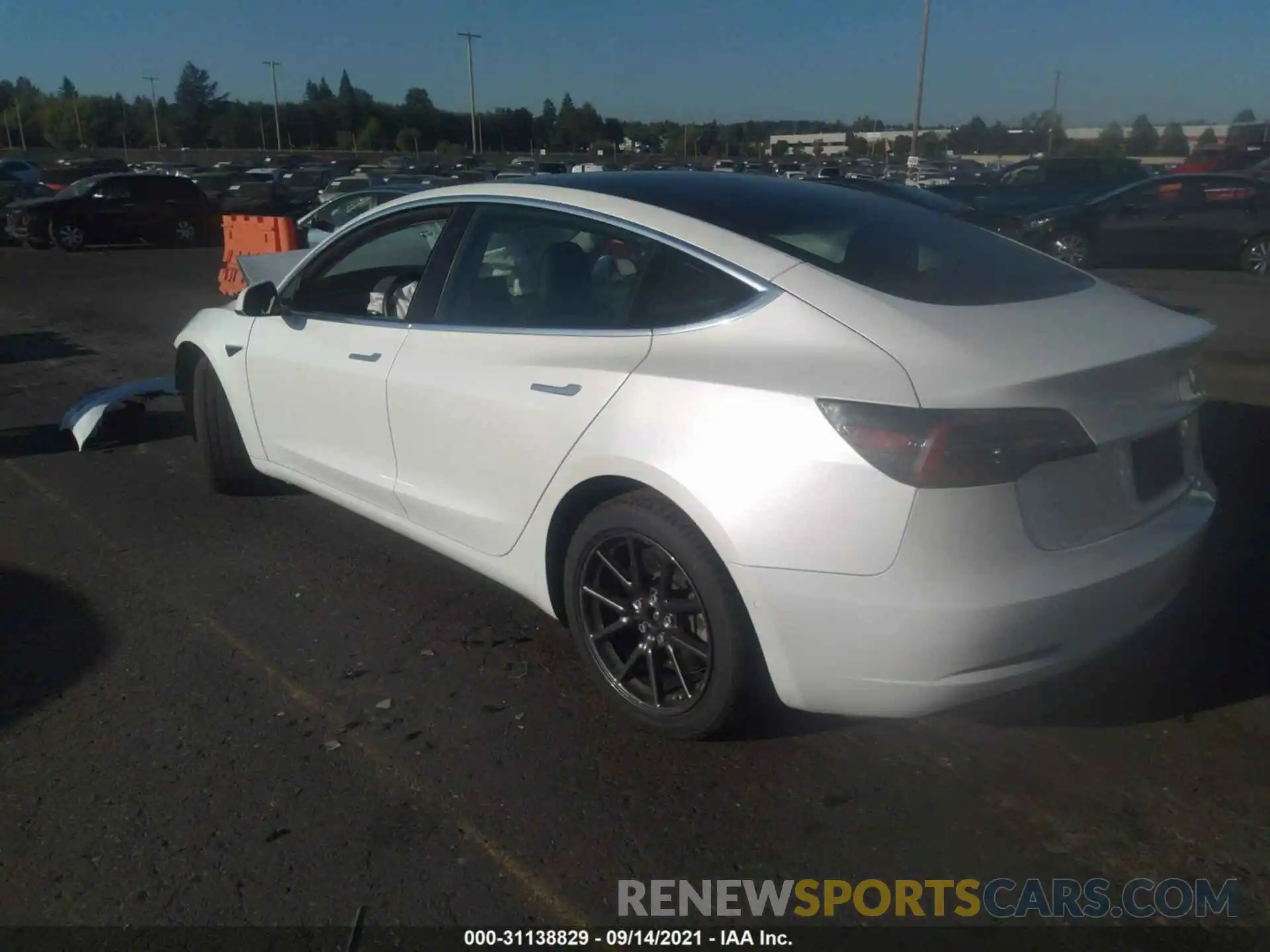 3 Photograph of a damaged car 5YJ3E1EA3LF590576 TESLA MODEL 3 2020