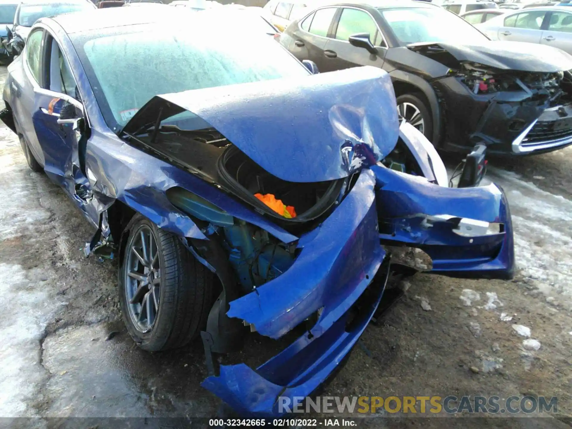 6 Photograph of a damaged car 5YJ3E1EA3LF597303 TESLA MODEL 3 2020