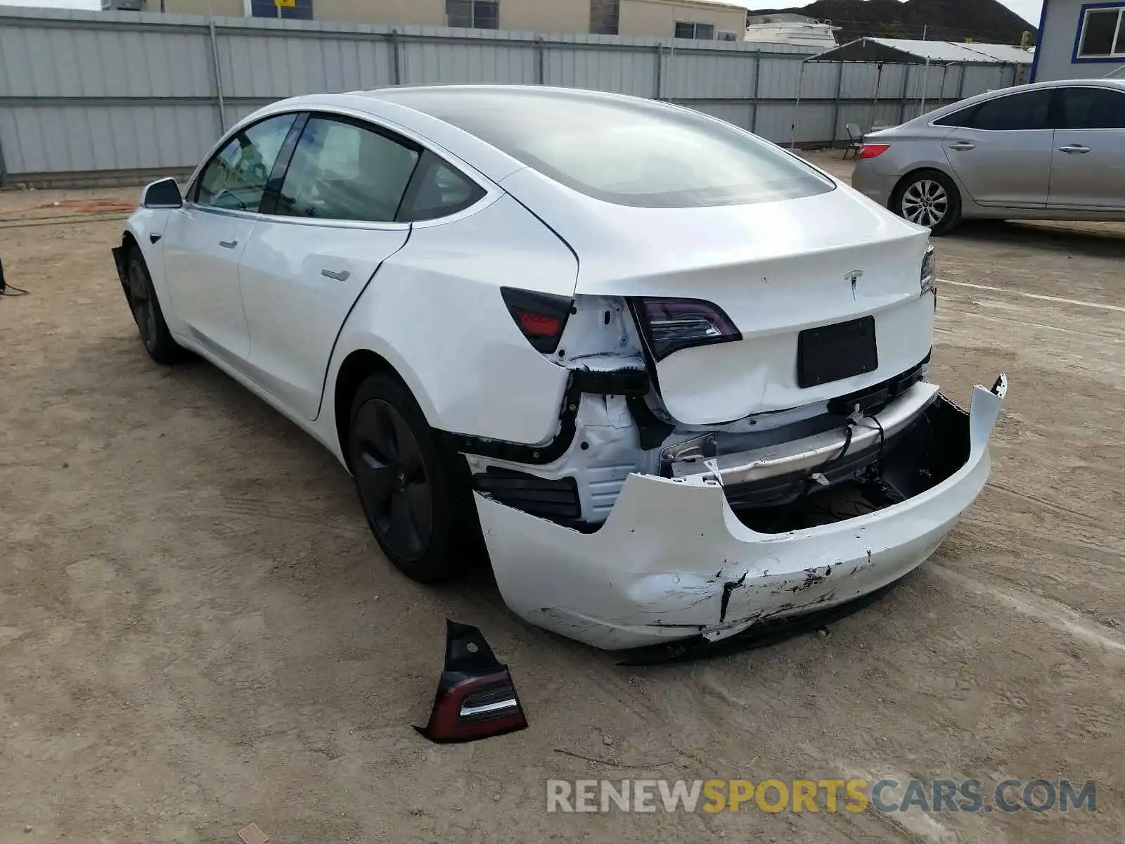 3 Photograph of a damaged car 5YJ3E1EA3LF597835 TESLA MODEL 3 2020