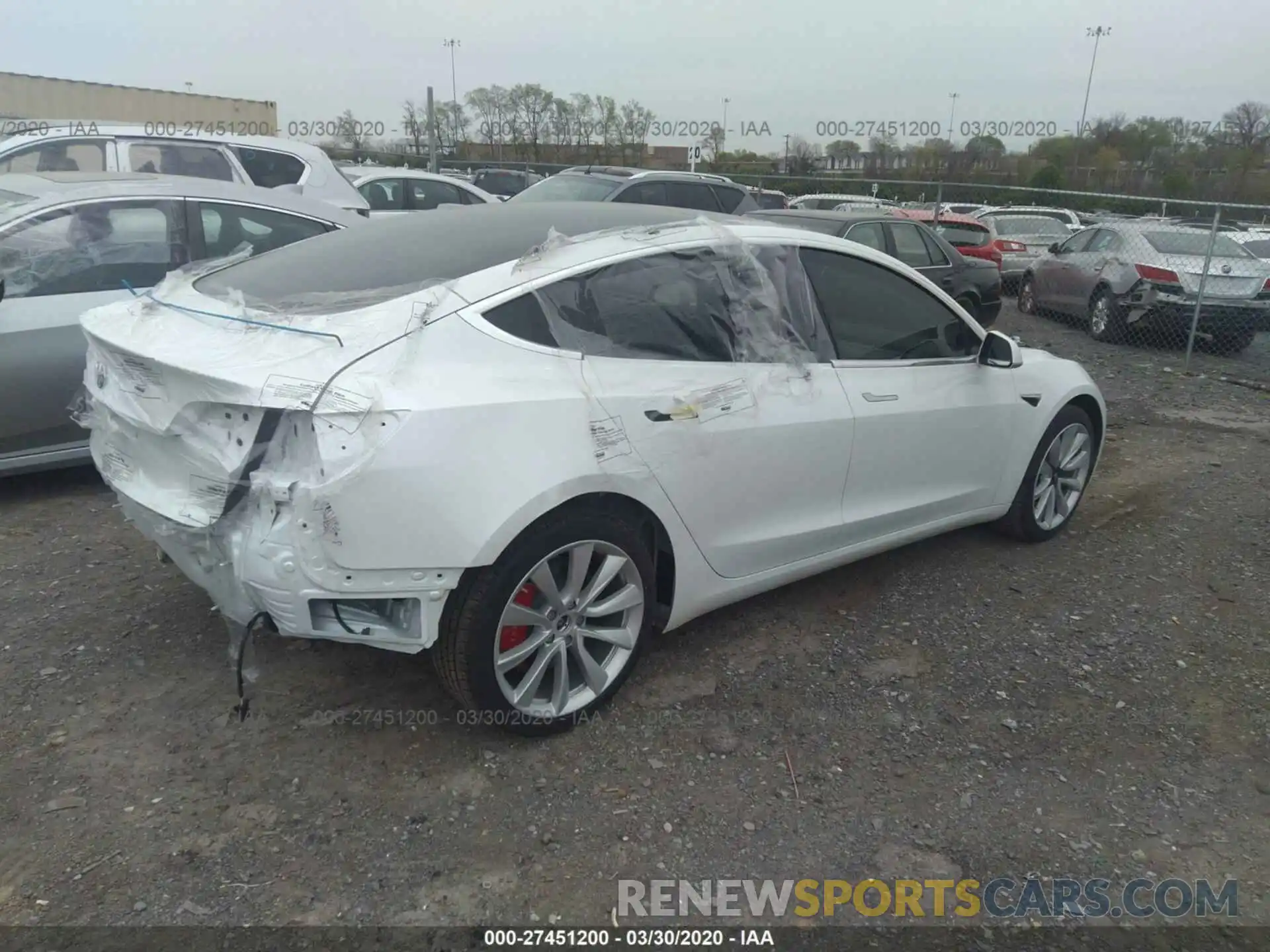 4 Фотография поврежденного автомобиля 5YJ3E1EA3LF598743 TESLA MODEL 3 2020