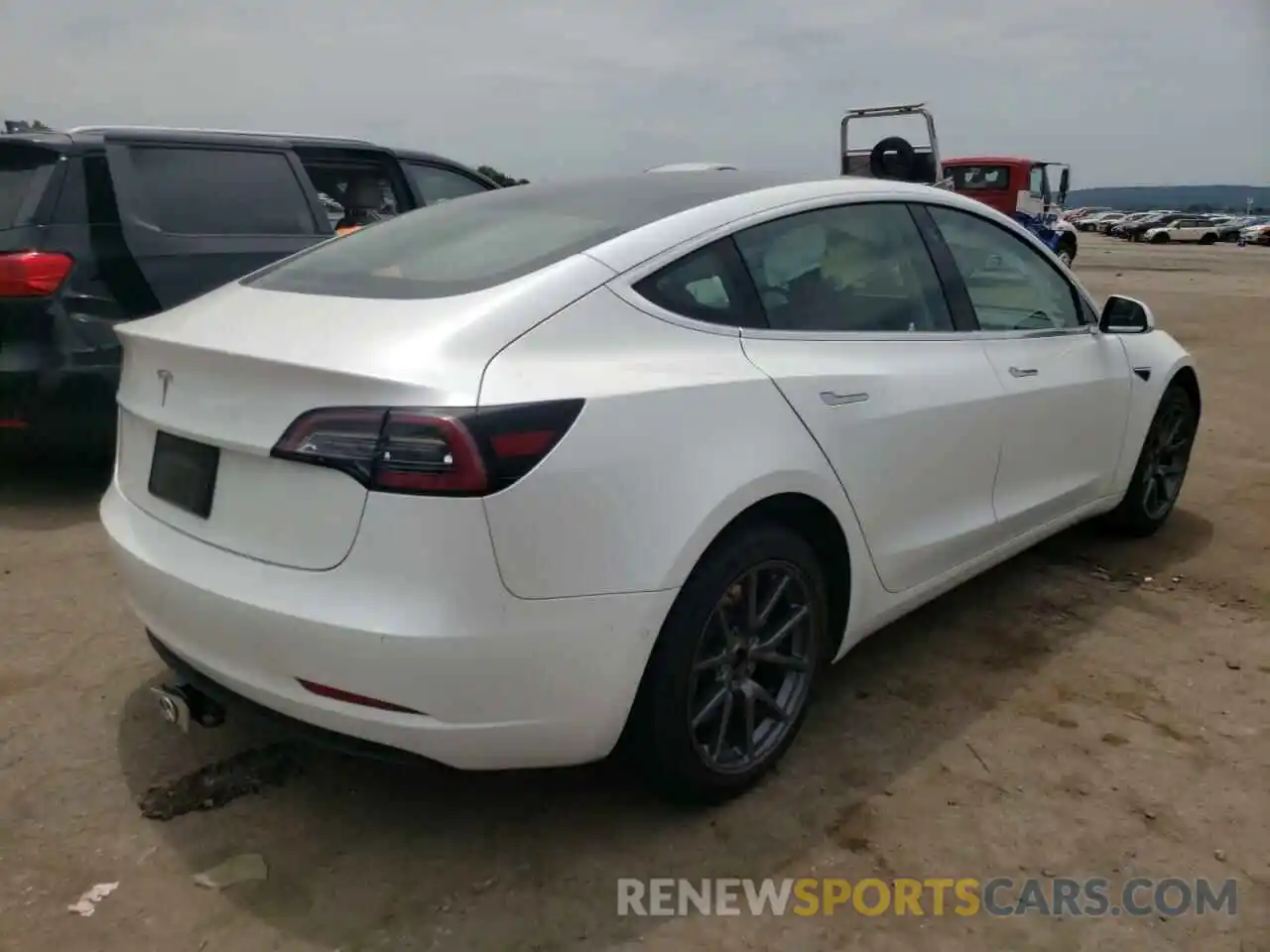 4 Фотография поврежденного автомобиля 5YJ3E1EA3LF632440 TESLA MODEL 3 2020