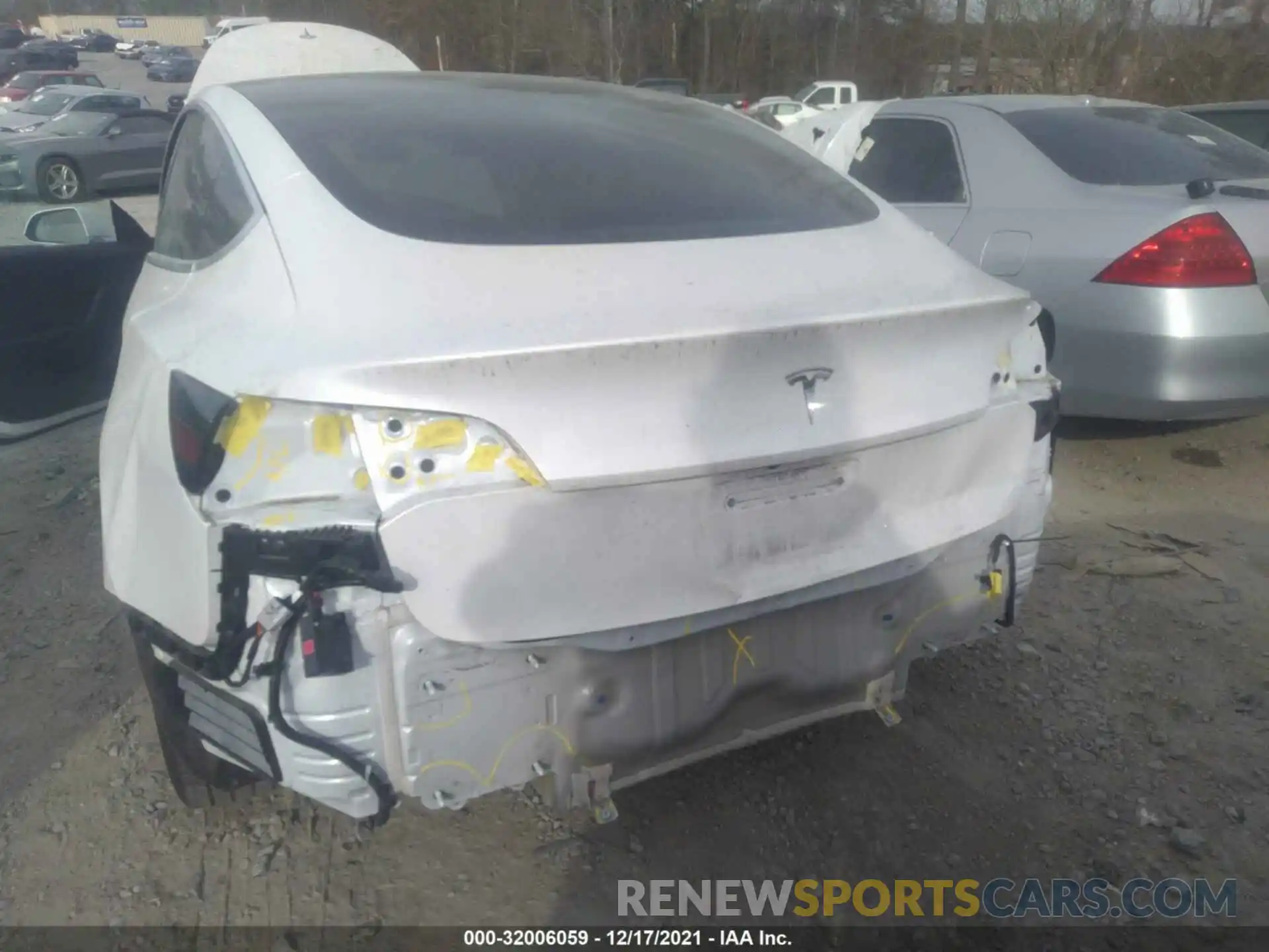 6 Photograph of a damaged car 5YJ3E1EA3LF632485 TESLA MODEL 3 2020