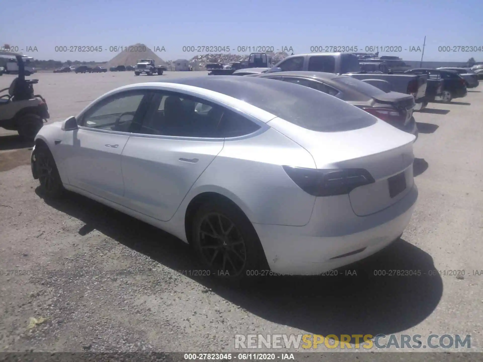 3 Photograph of a damaged car 5YJ3E1EA3LF632597 TESLA MODEL 3 2020