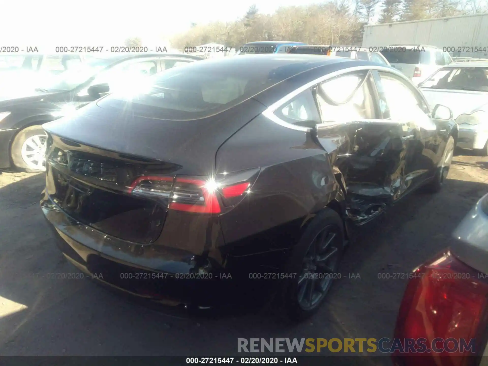 4 Photograph of a damaged car 5YJ3E1EA3LF633684 TESLA MODEL 3 2020