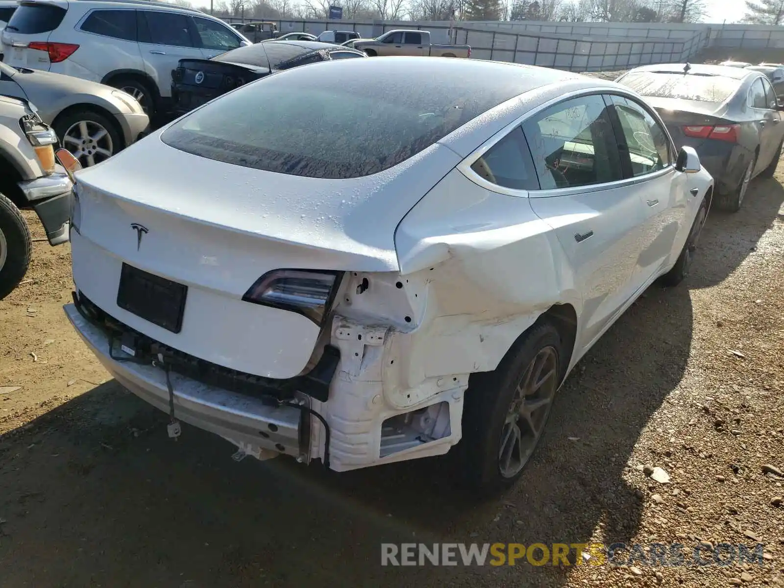 4 Photograph of a damaged car 5YJ3E1EA3LF634026 TESLA MODEL 3 2020