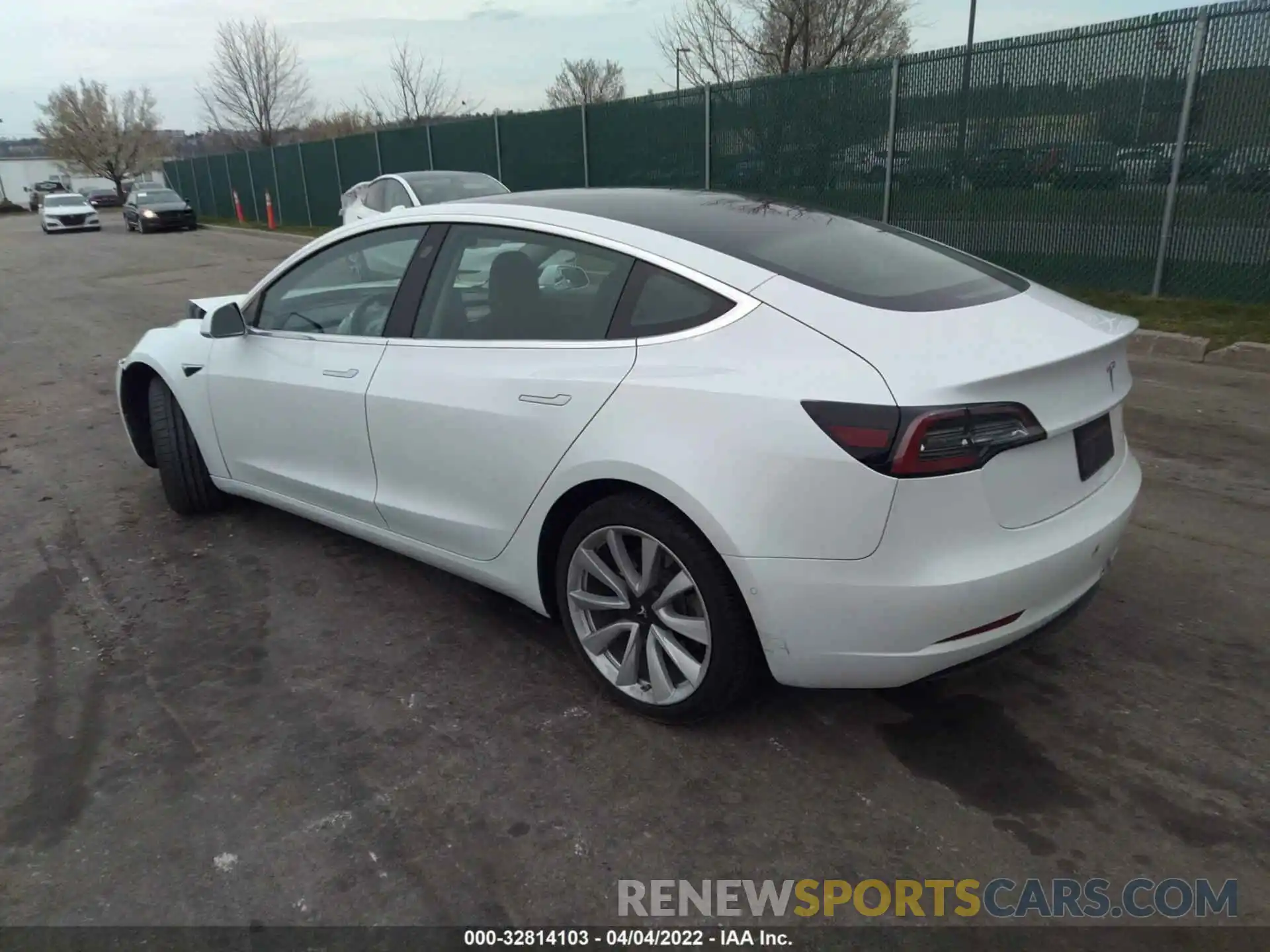 3 Photograph of a damaged car 5YJ3E1EA3LF709209 TESLA MODEL 3 2020