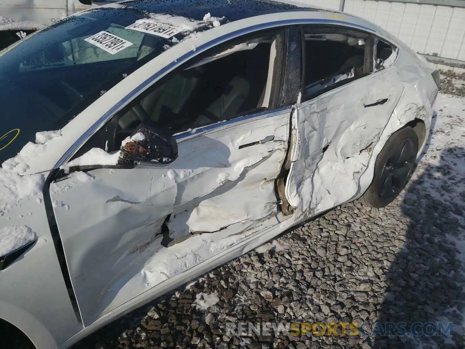 9 Photograph of a damaged car 5YJ3E1EA3LF720677 TESLA MODEL 3 2020