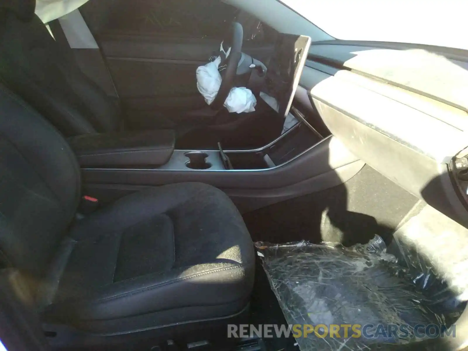 5 Photograph of a damaged car 5YJ3E1EA3LF740539 TESLA MODEL 3 2020