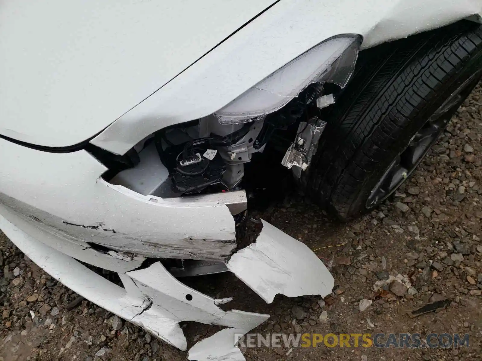 9 Photograph of a damaged car 5YJ3E1EA3LF740539 TESLA MODEL 3 2020