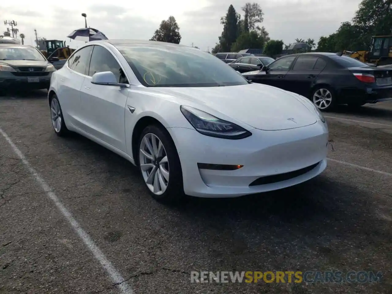 1 Фотография поврежденного автомобиля 5YJ3E1EA3LF744087 TESLA MODEL 3 2020