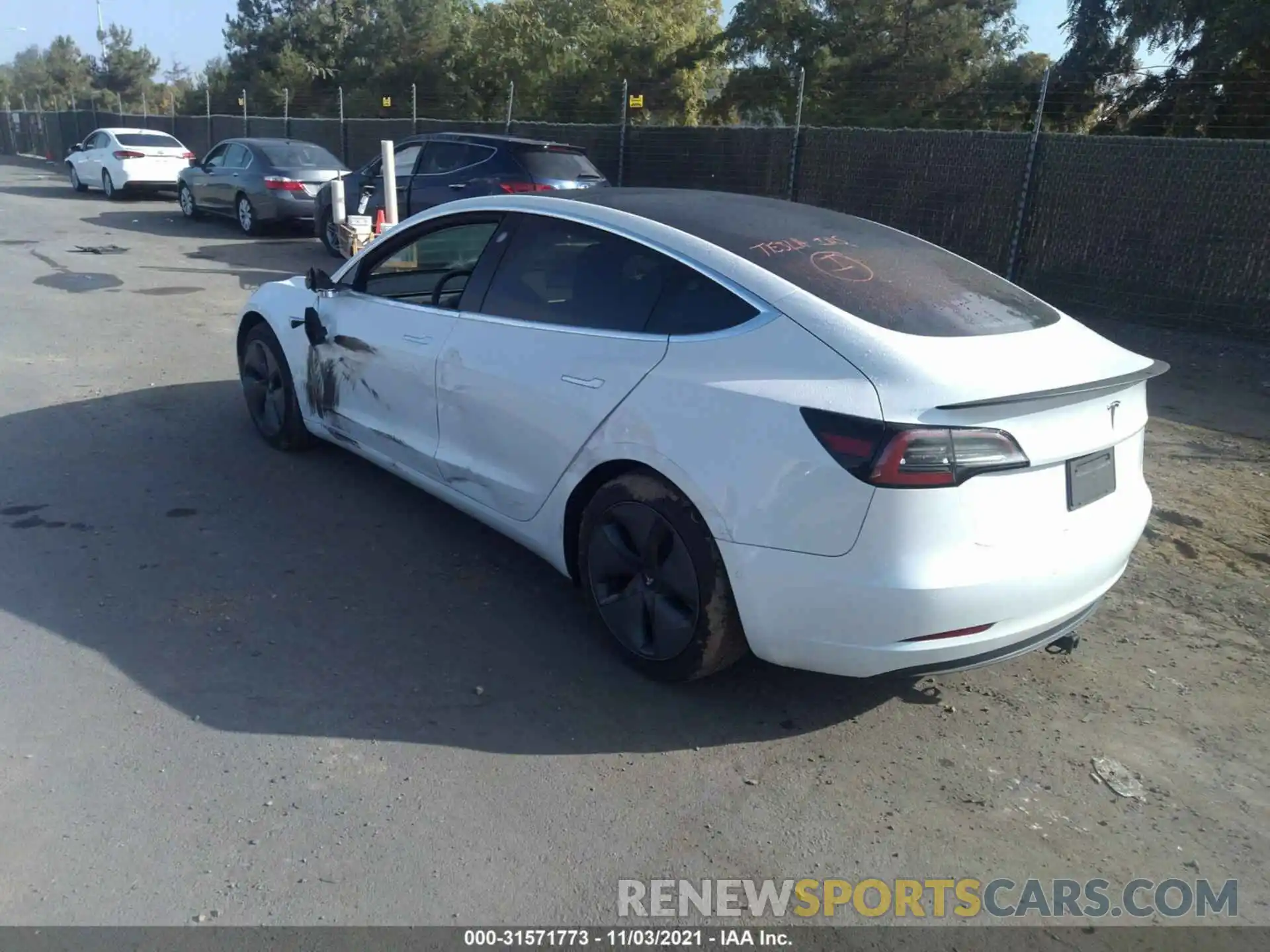 3 Photograph of a damaged car 5YJ3E1EA3LF745255 TESLA MODEL 3 2020