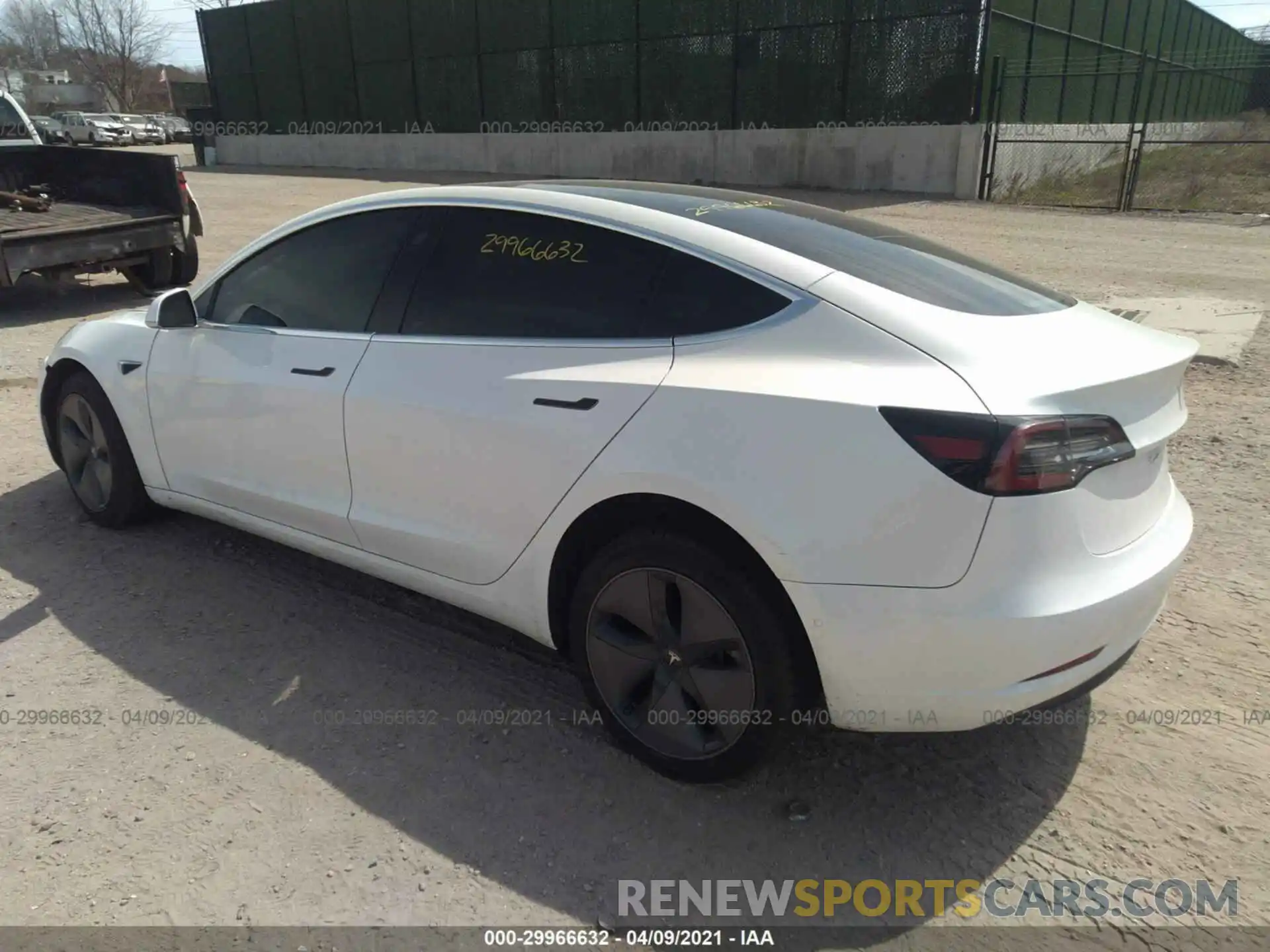 3 Photograph of a damaged car 5YJ3E1EA3LF747085 TESLA MODEL 3 2020