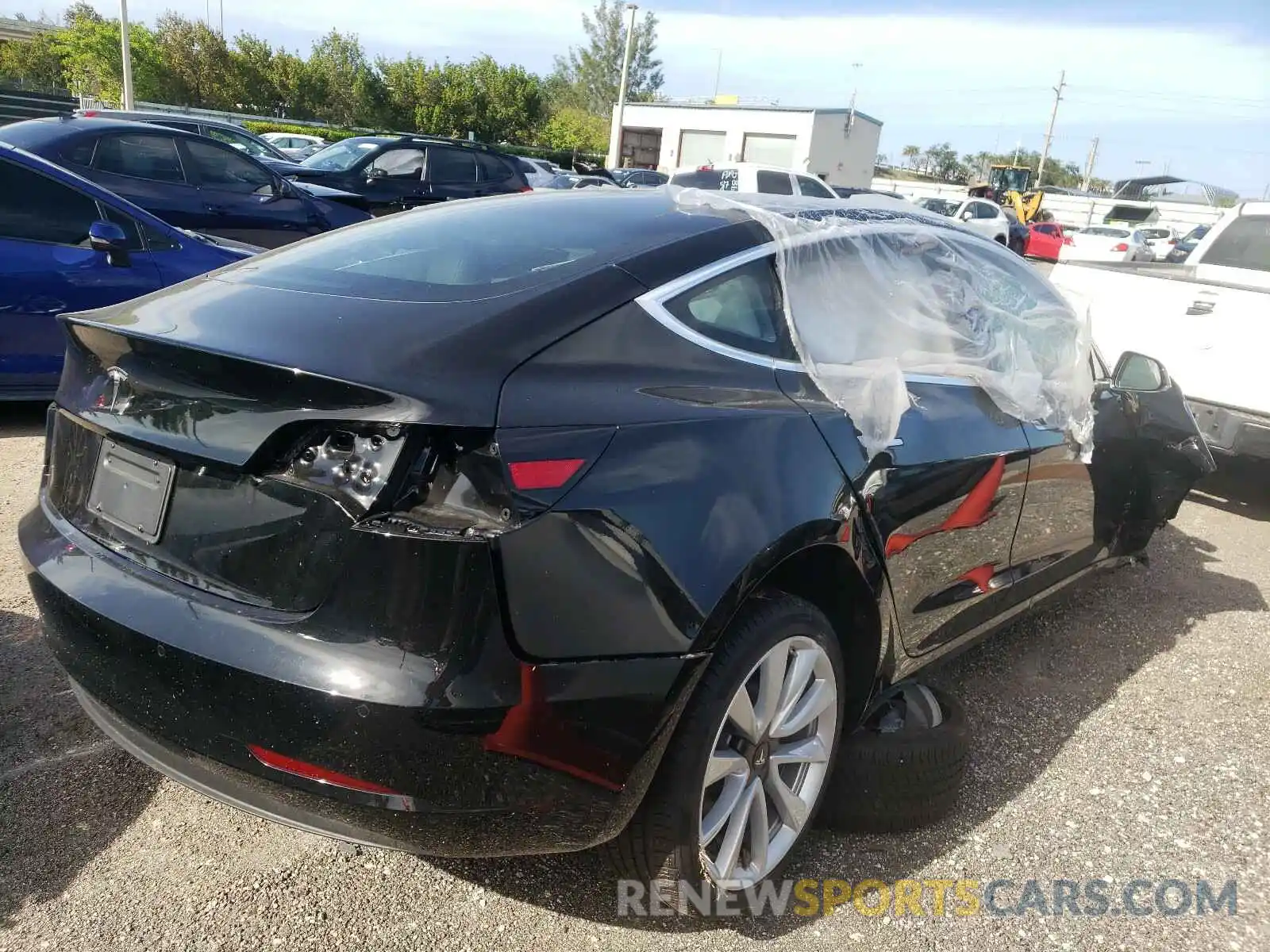 4 Photograph of a damaged car 5YJ3E1EA3LF797422 TESLA MODEL 3 2020