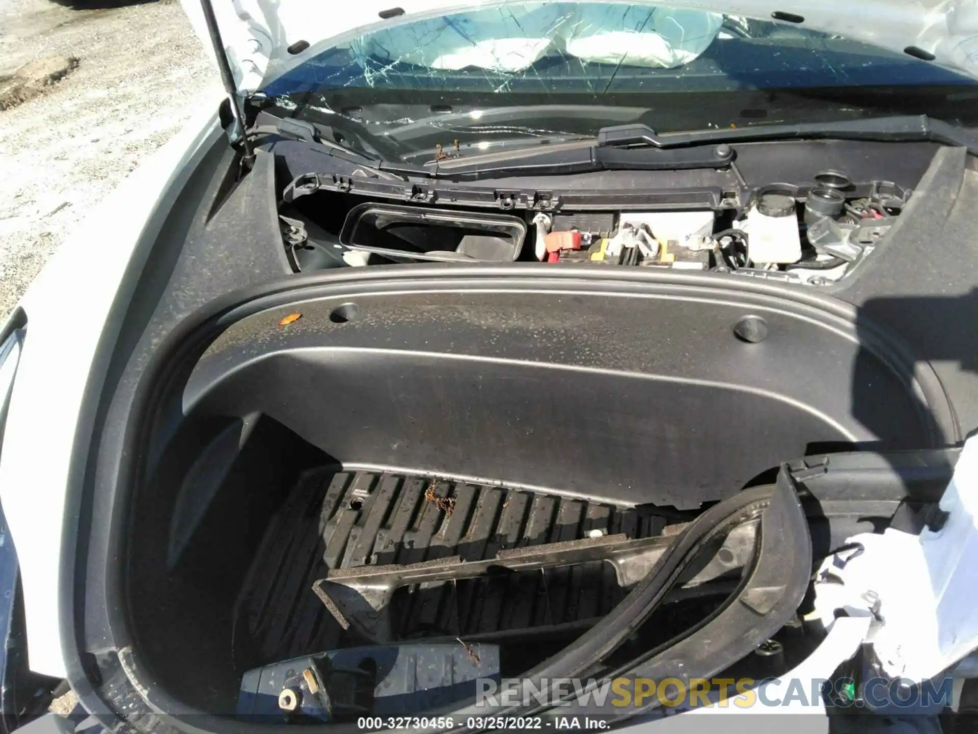 10 Photograph of a damaged car 5YJ3E1EA3LF802568 TESLA MODEL 3 2020