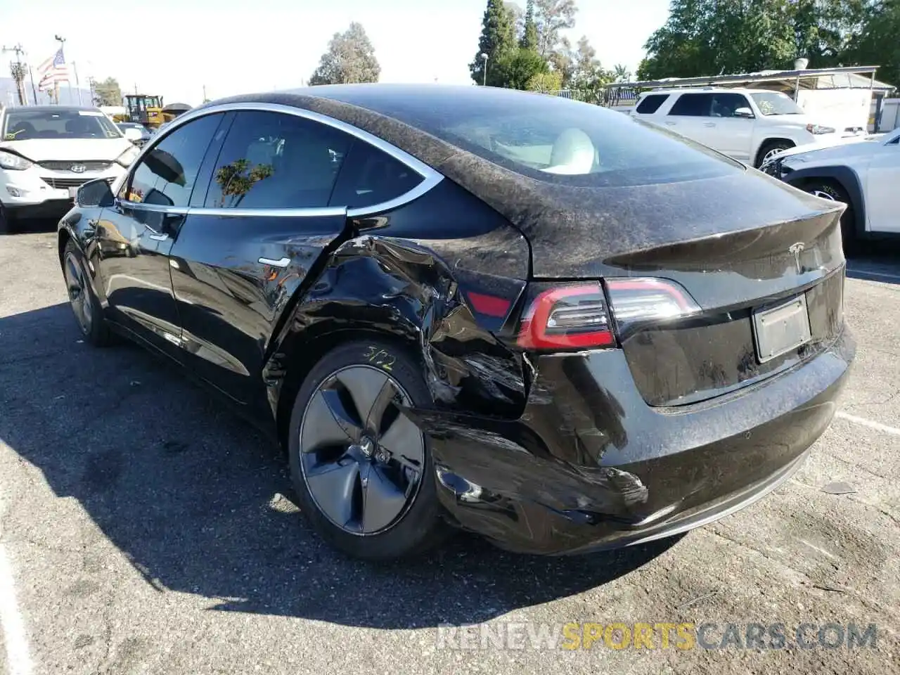 3 Photograph of a damaged car 5YJ3E1EA3LF804711 TESLA MODEL 3 2020