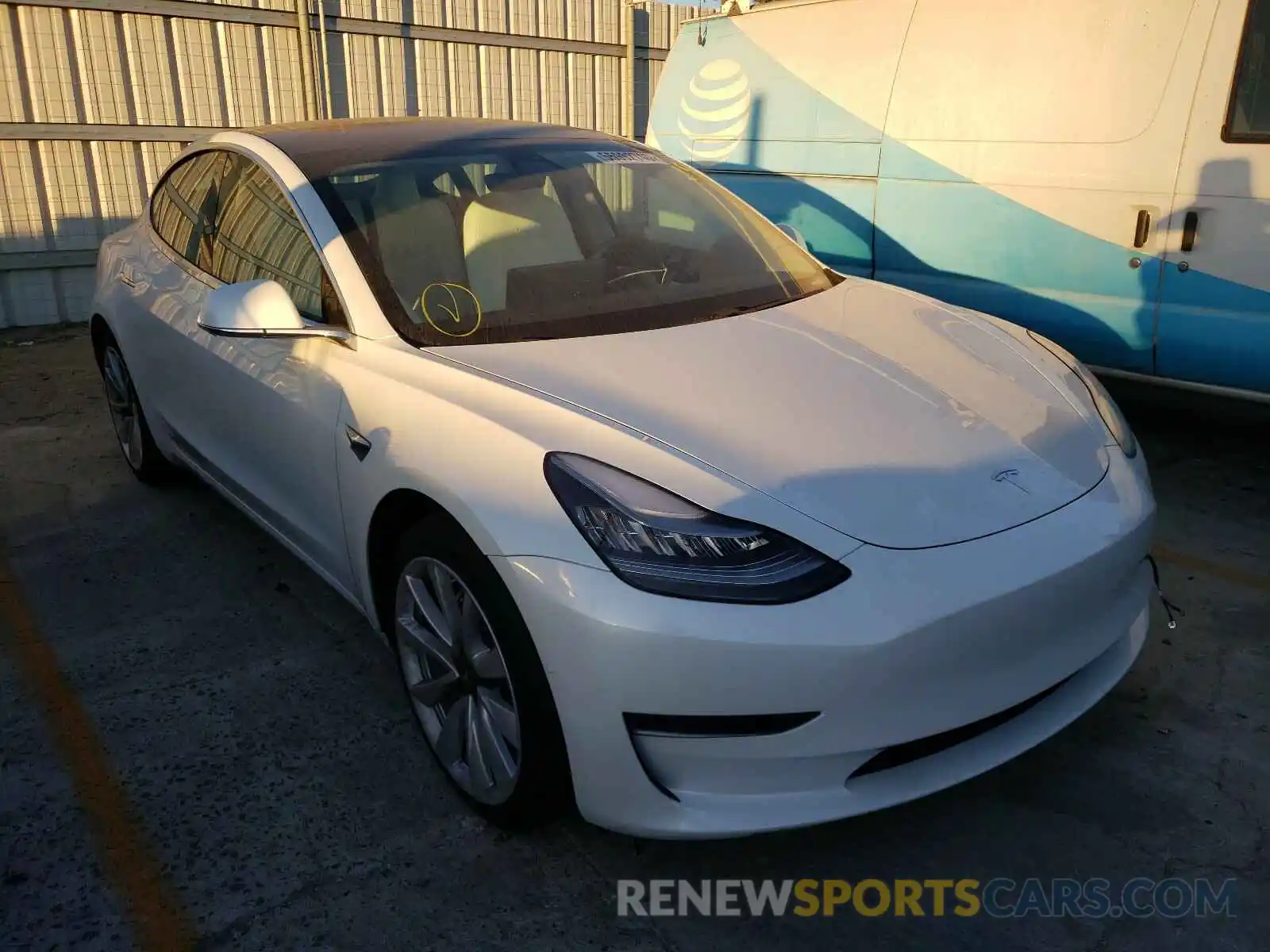 1 Photograph of a damaged car 5YJ3E1EA3LF806880 TESLA MODEL 3 2020