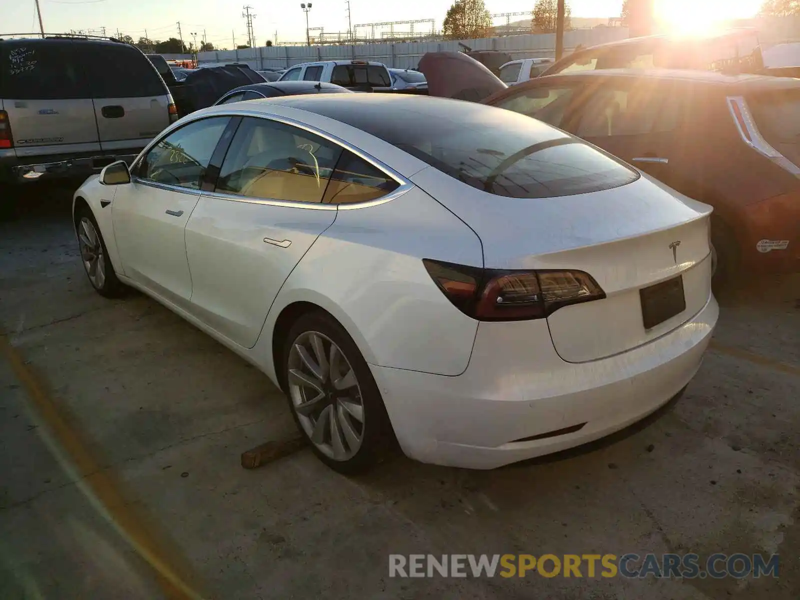 3 Photograph of a damaged car 5YJ3E1EA3LF806880 TESLA MODEL 3 2020