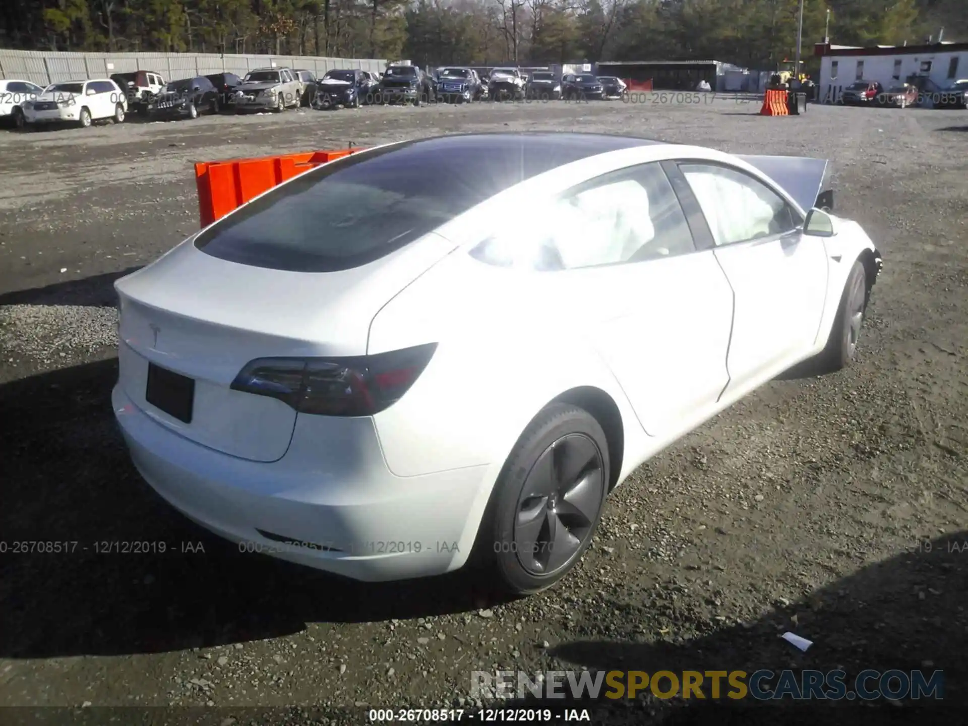 4 Photograph of a damaged car 5YJ3E1EA4LF504238 TESLA MODEL 3 2020