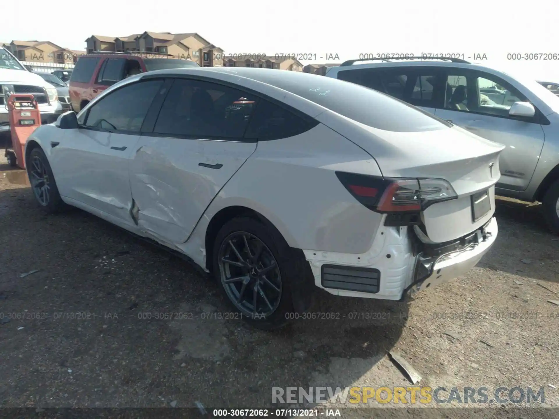 3 Photograph of a damaged car 5YJ3E1EA4LF504644 TESLA MODEL 3 2020