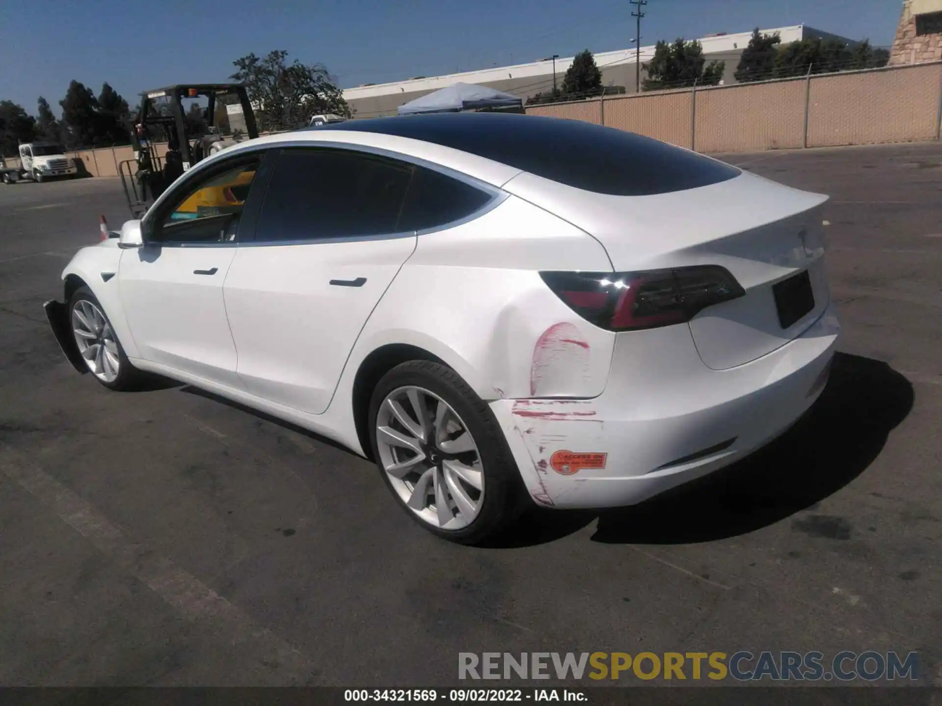 3 Photograph of a damaged car 5YJ3E1EA4LF590974 TESLA MODEL 3 2020