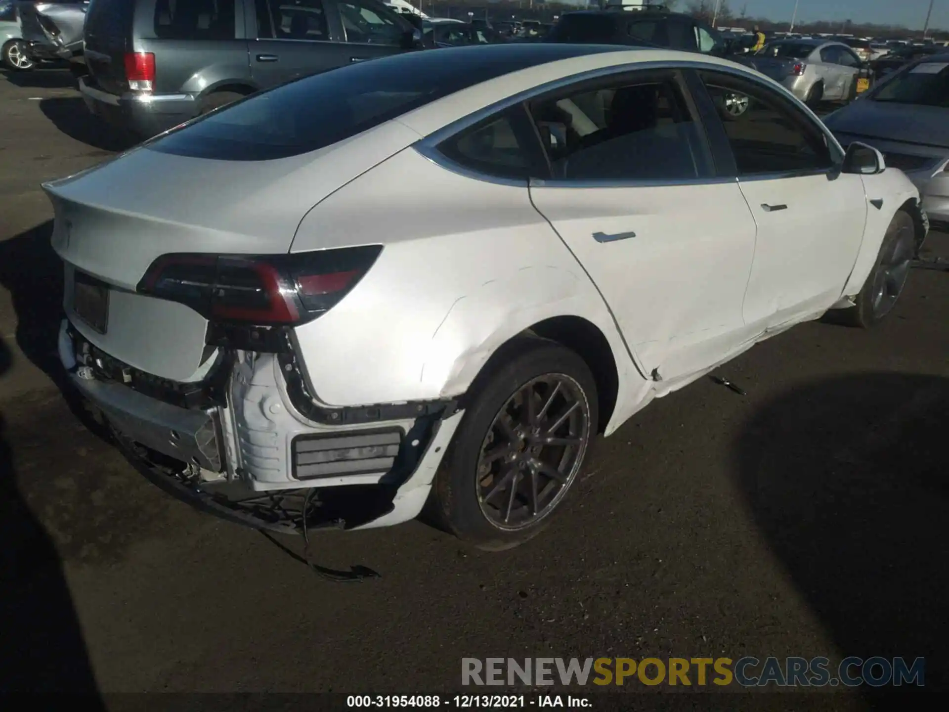 4 Photograph of a damaged car 5YJ3E1EA4LF597519 TESLA MODEL 3 2020