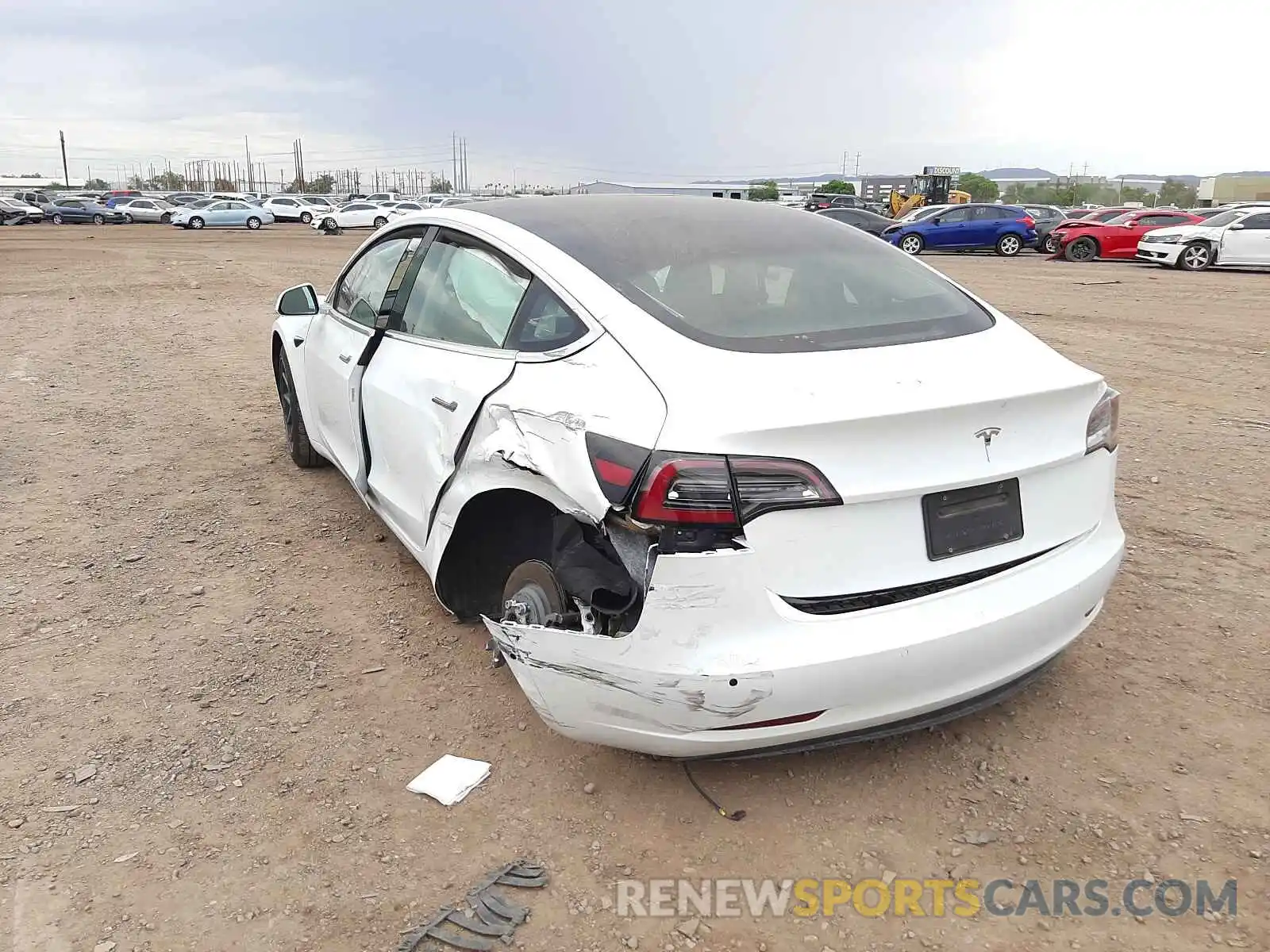 3 Photograph of a damaged car 5YJ3E1EA4LF598055 TESLA MODEL 3 2020