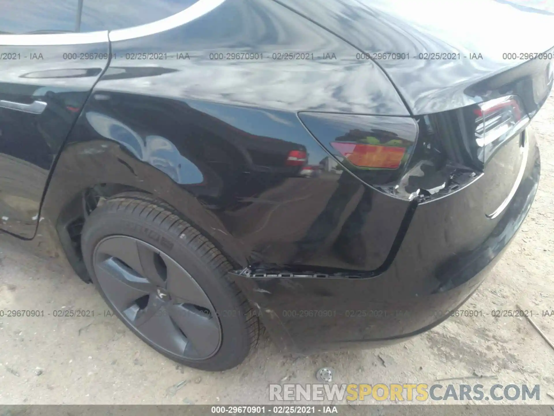 6 Photograph of a damaged car 5YJ3E1EA4LF606333 TESLA MODEL 3 2020