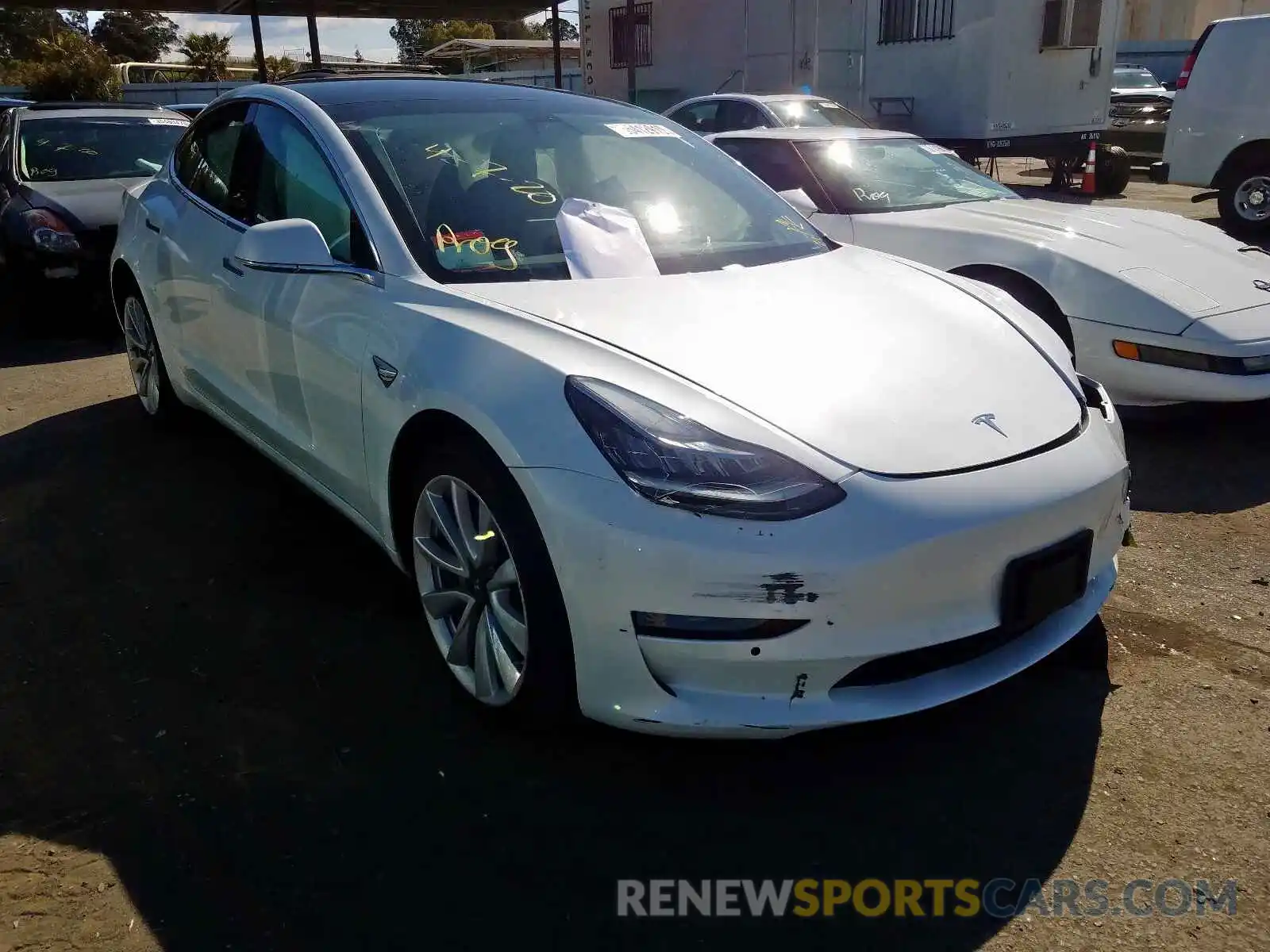 1 Photograph of a damaged car 5YJ3E1EA4LF614531 TESLA MODEL 3 2020