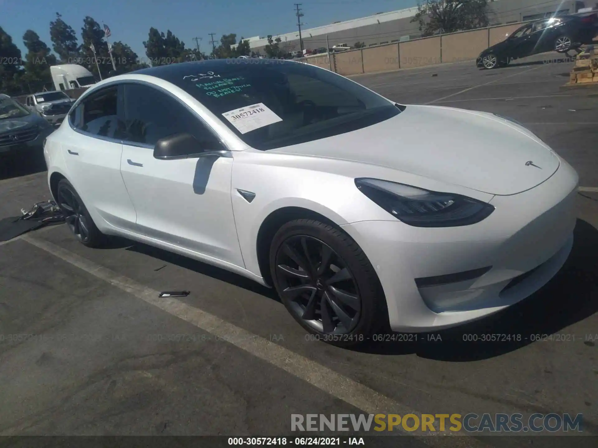 1 Photograph of a damaged car 5YJ3E1EA4LF642622 TESLA MODEL 3 2020