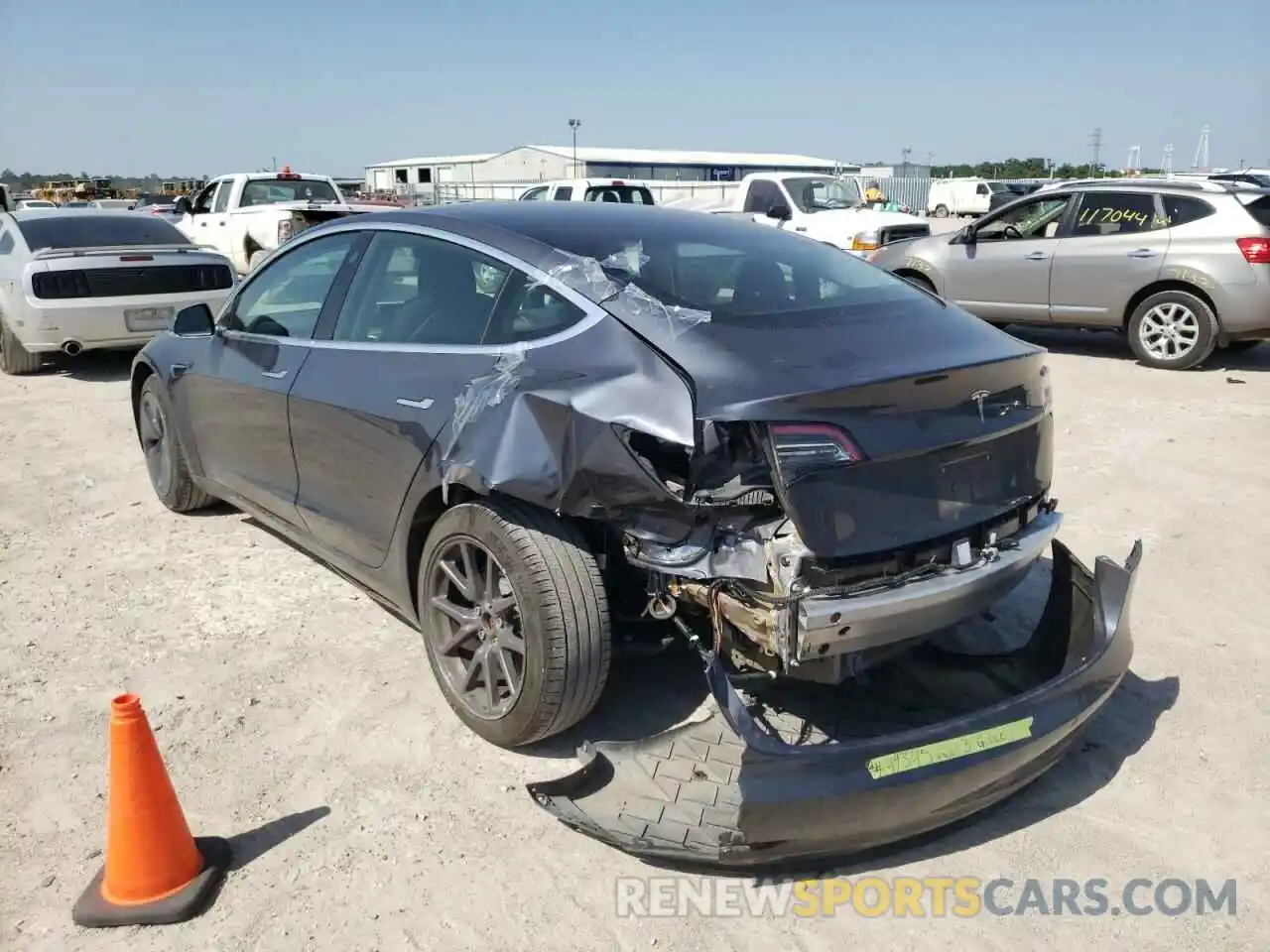 3 Photograph of a damaged car 5YJ3E1EA4LF644368 TESLA MODEL 3 2020