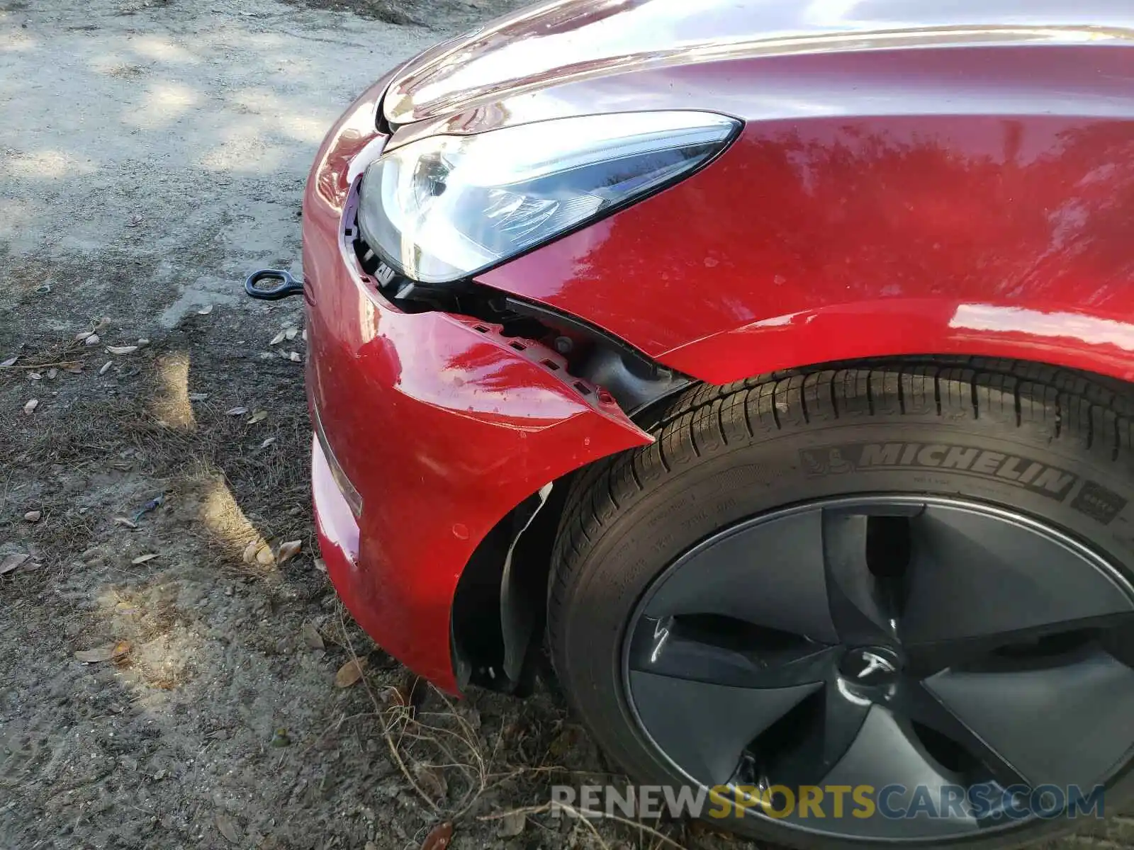 10 Photograph of a damaged car 5YJ3E1EA4LF644418 TESLA MODEL 3 2020